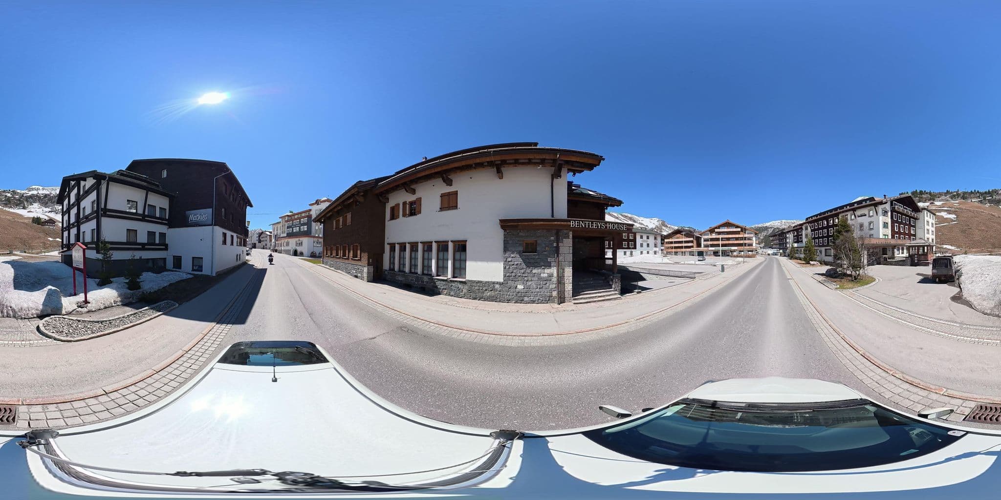 Street view near Bentleys House, Lech