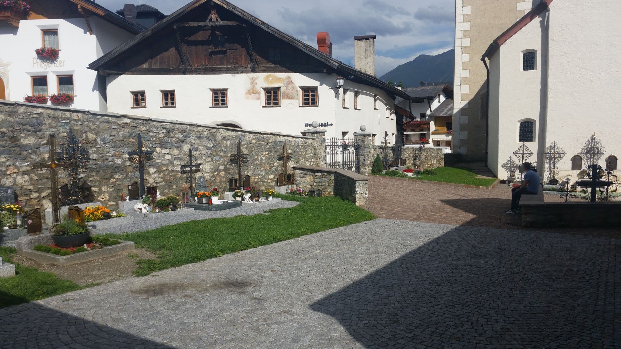 Street view near Schimpfösslhof, Fiss