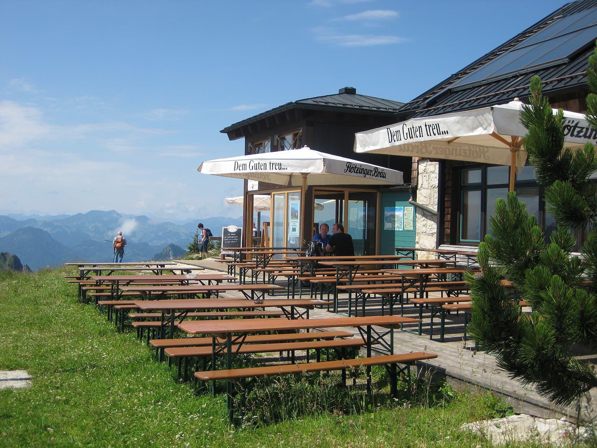 Hochrieshütte (via Wikimedia Commons, CC BY-SA 3.0)