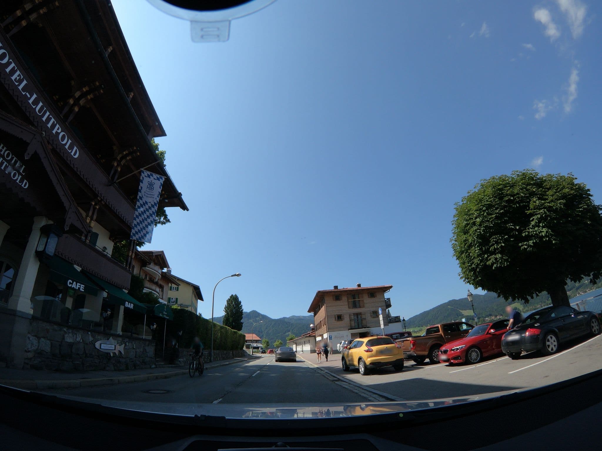 Street view near Seehotel Luitpold, Tegernsee — © chuck (CC BY-SA · Mapillary)