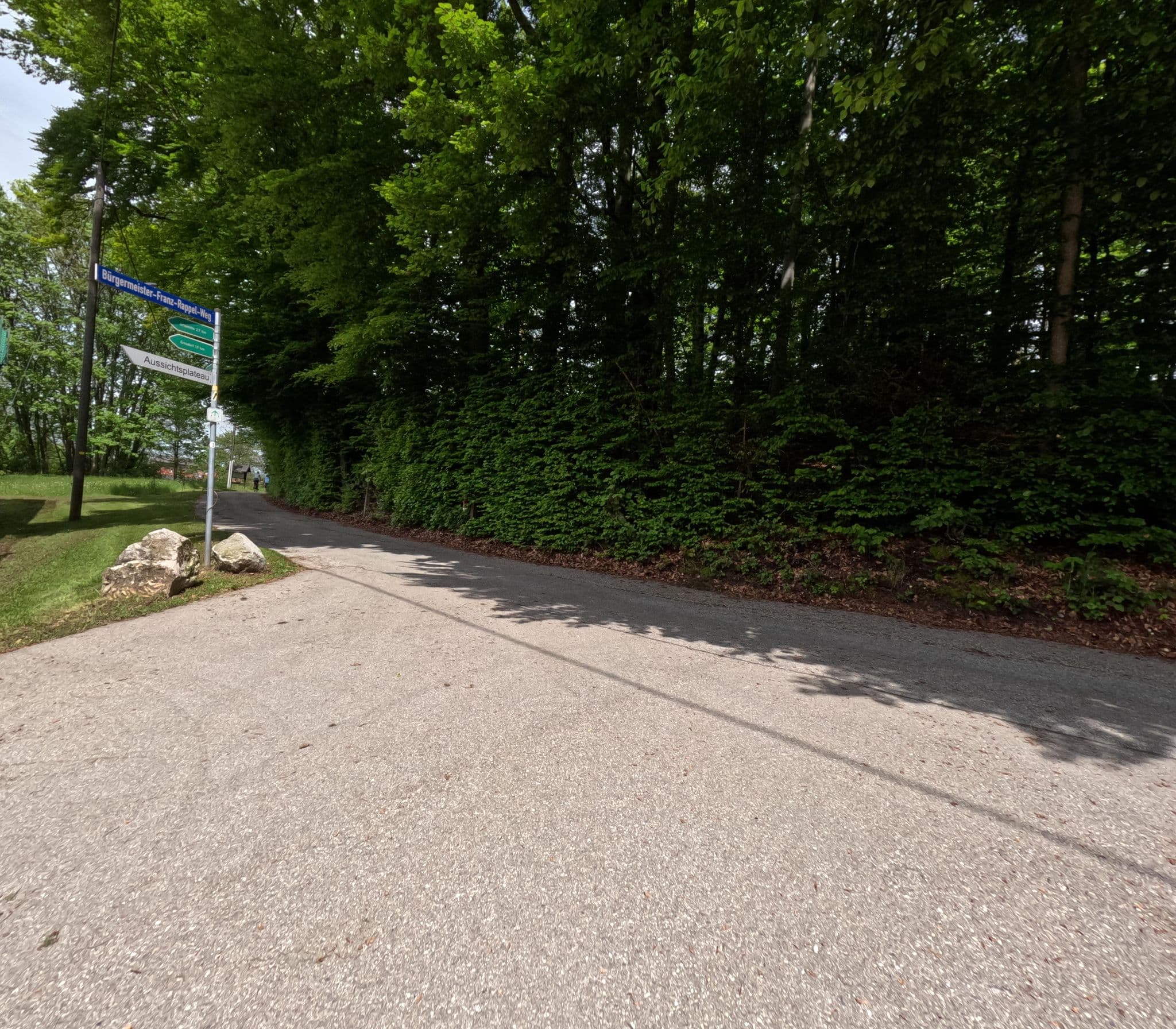 Street view near Gästehaus Schwarz, Prien am Chiemsee — © kopra (CC BY-SA · Mapillary)