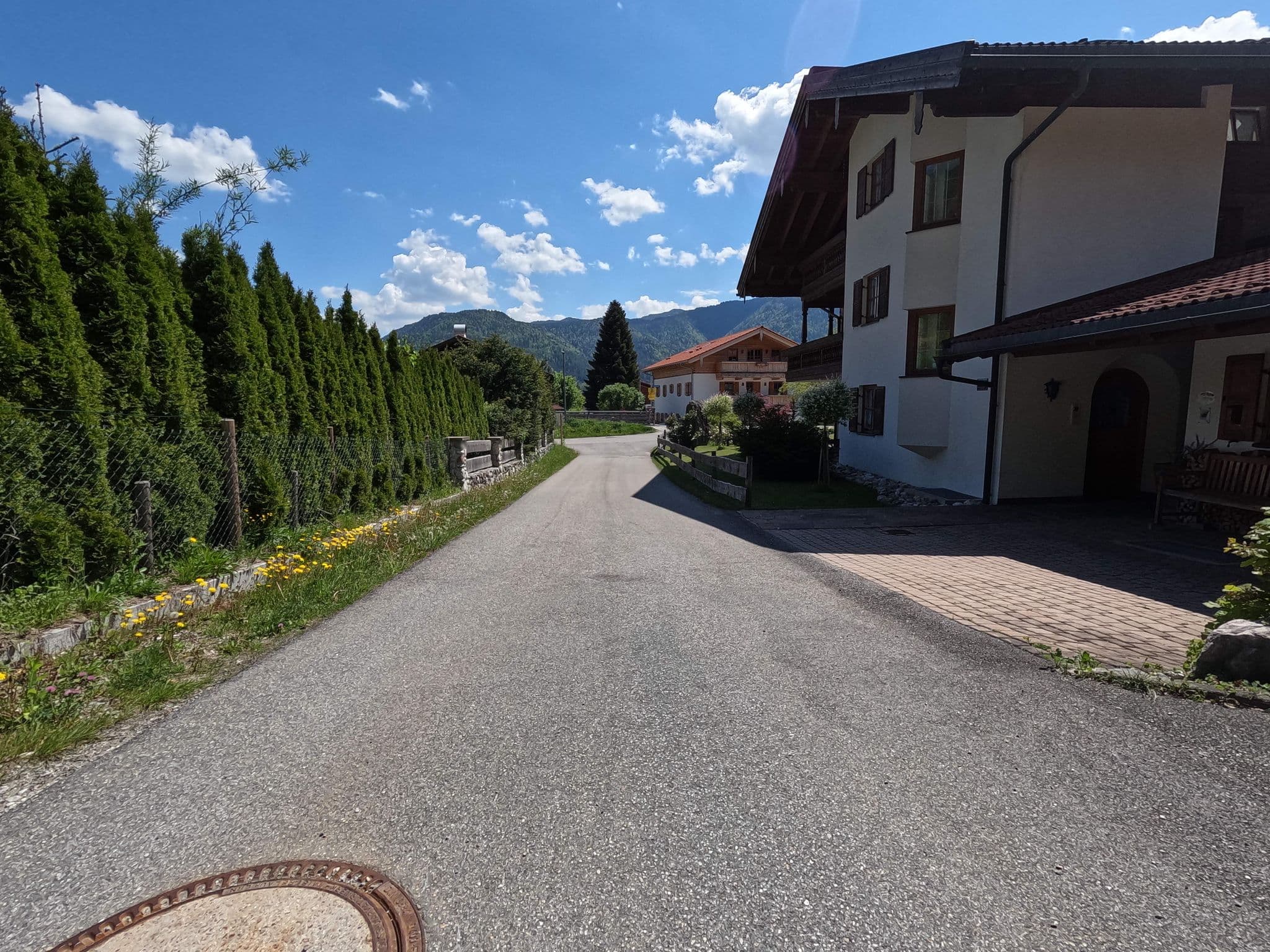 Street view near Haus am Wiesbach, Reit im Winkl — © natebus (CC BY-SA · Mapillary)