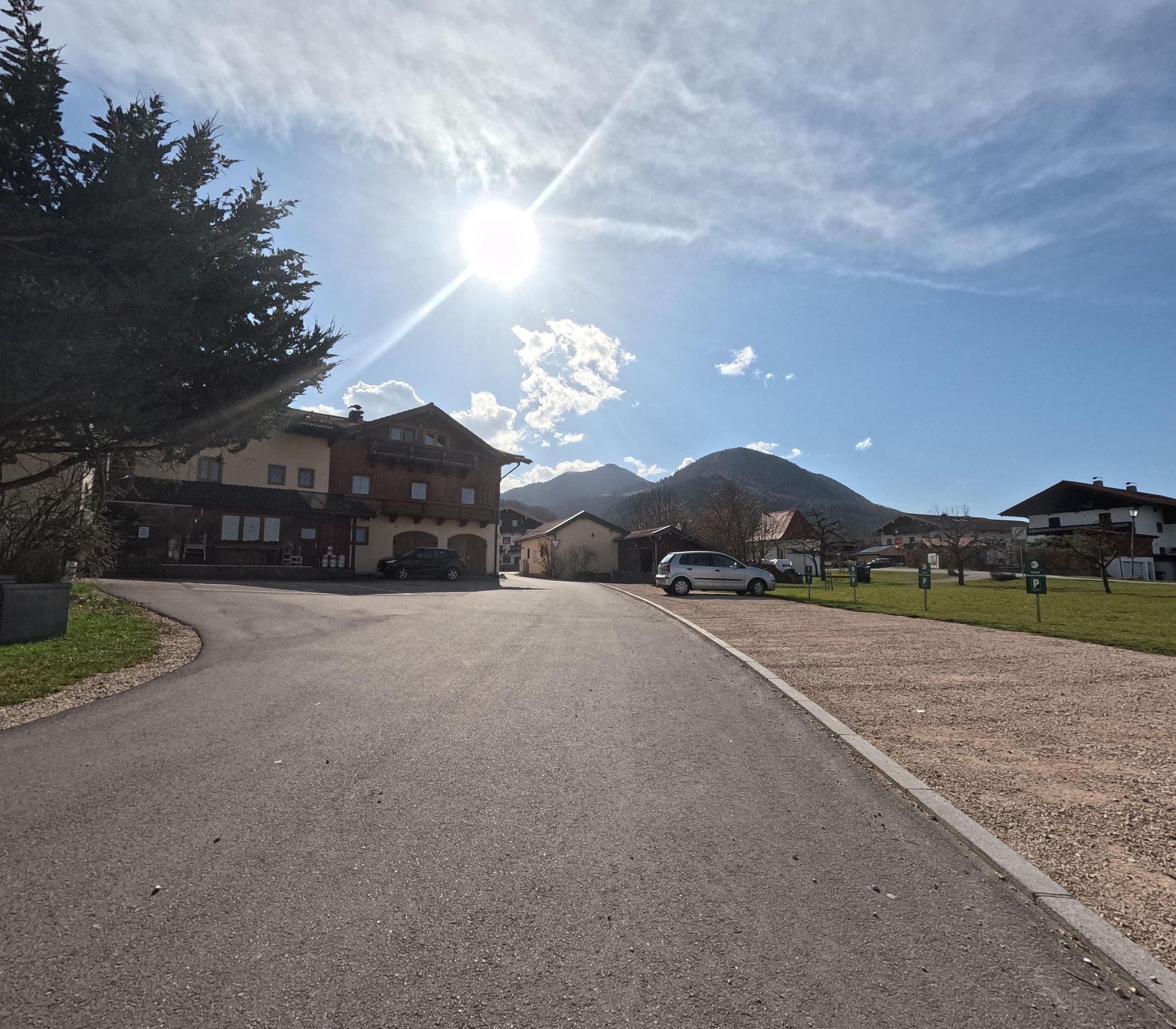 Street view near Gasthof Messerschmied, Bernau am Chiemsee — © natebus (CC BY-SA · Mapillary)