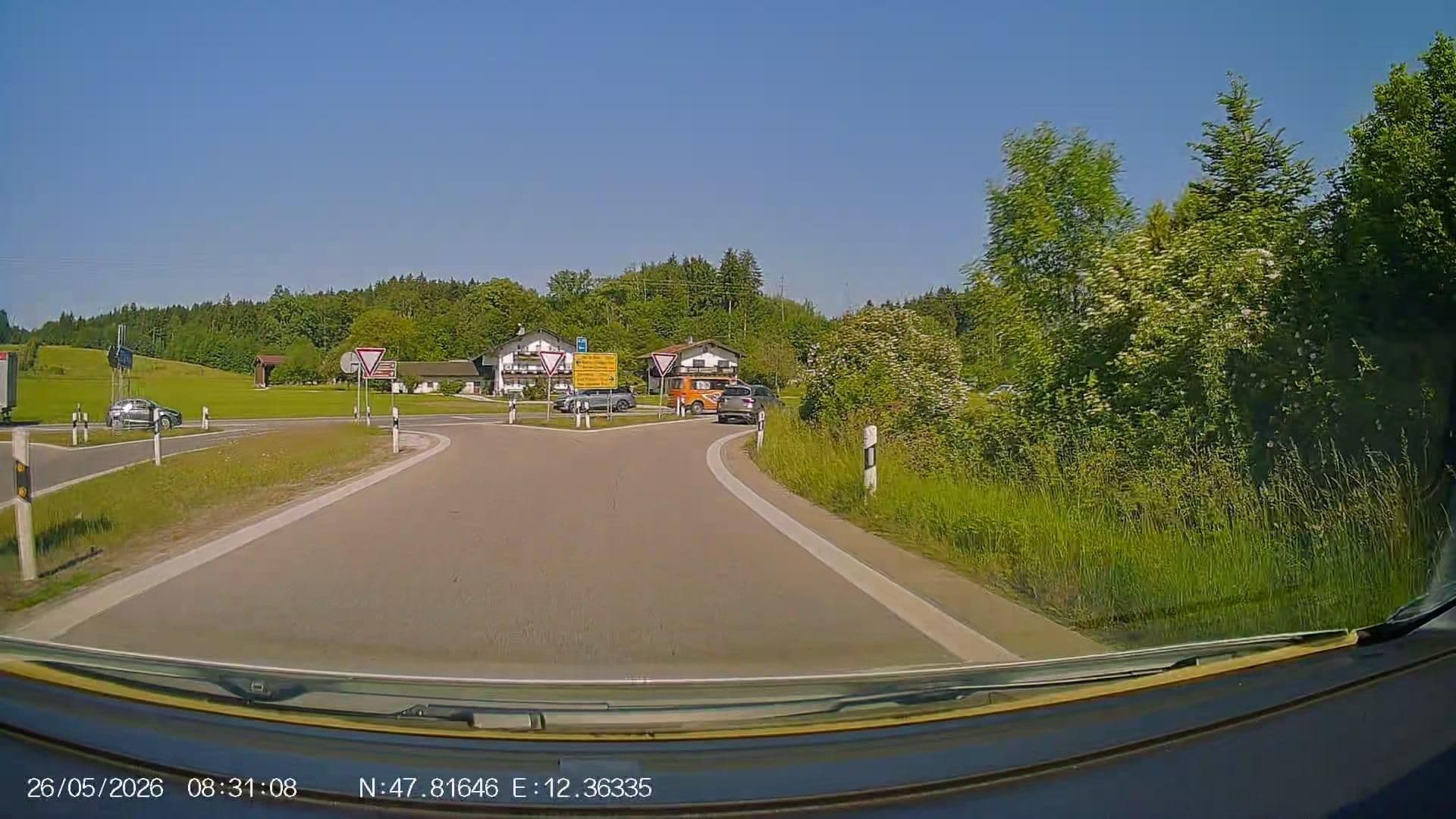 Street view near Ferienhaus Mariengrund, Bernau am Chiemsee — © DanielWallas (CC BY-SA · Mapillary)