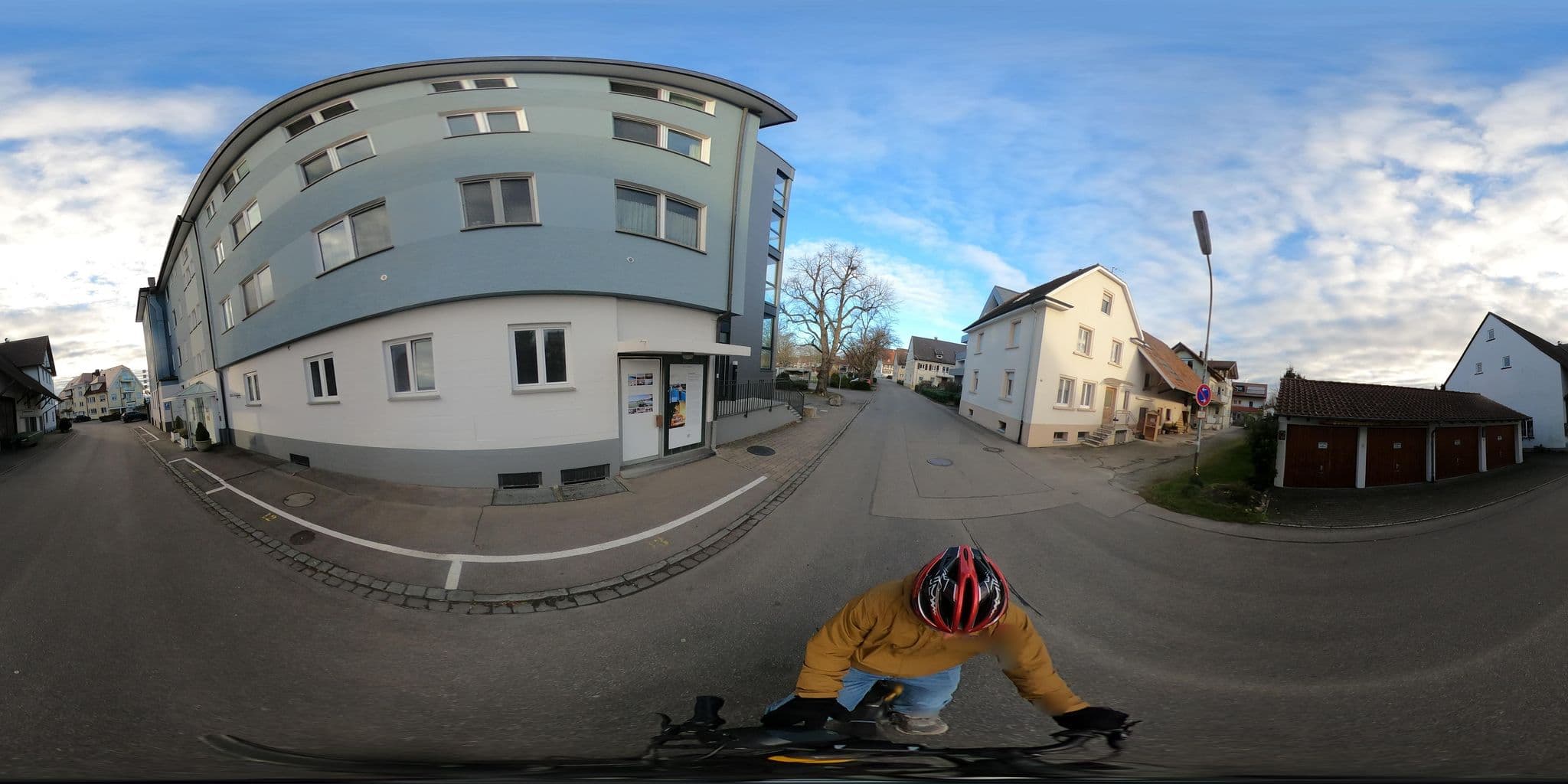 Street view near Hotel Seeterrasse, Langenargen — © RadNETZ (CC BY-SA · Mapillary)