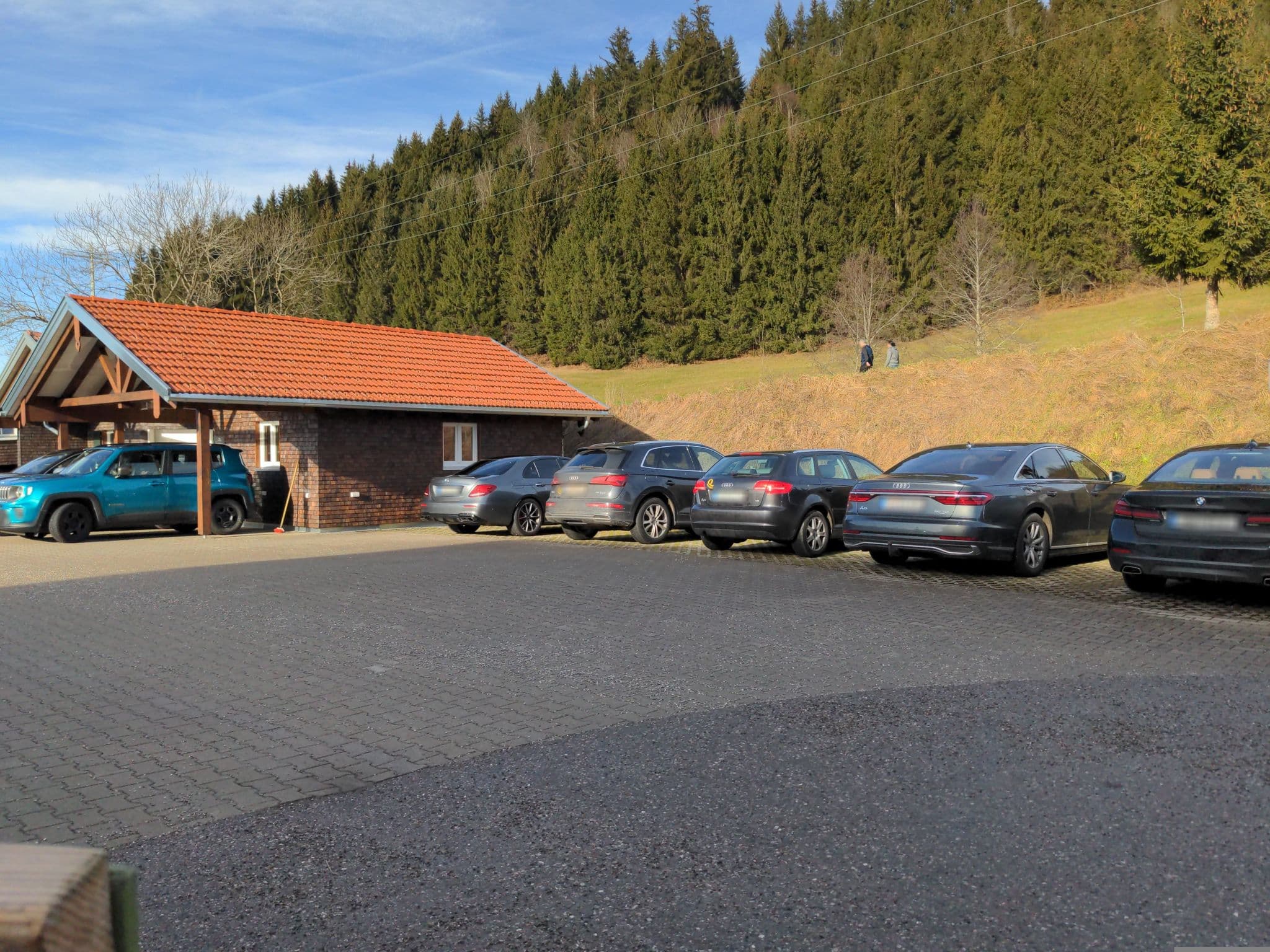 Street view near Haubers Gutshof, Oberstaufen — © spacefish (CC BY-SA · Mapillary)