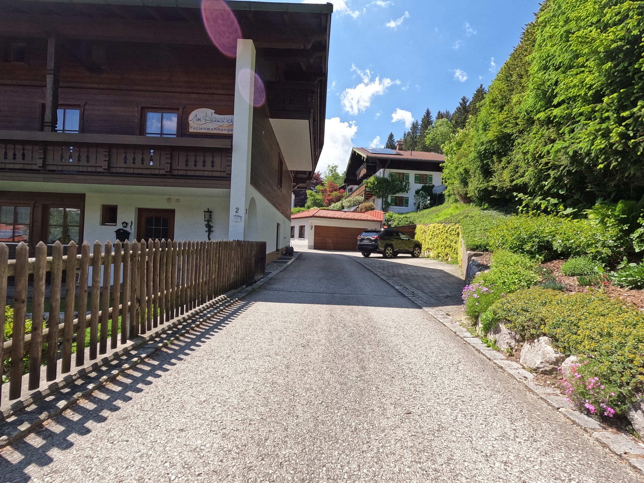 Street view near Am Hausberg, Reit im Winkl — © natebus (CC BY-SA · Mapillary)
