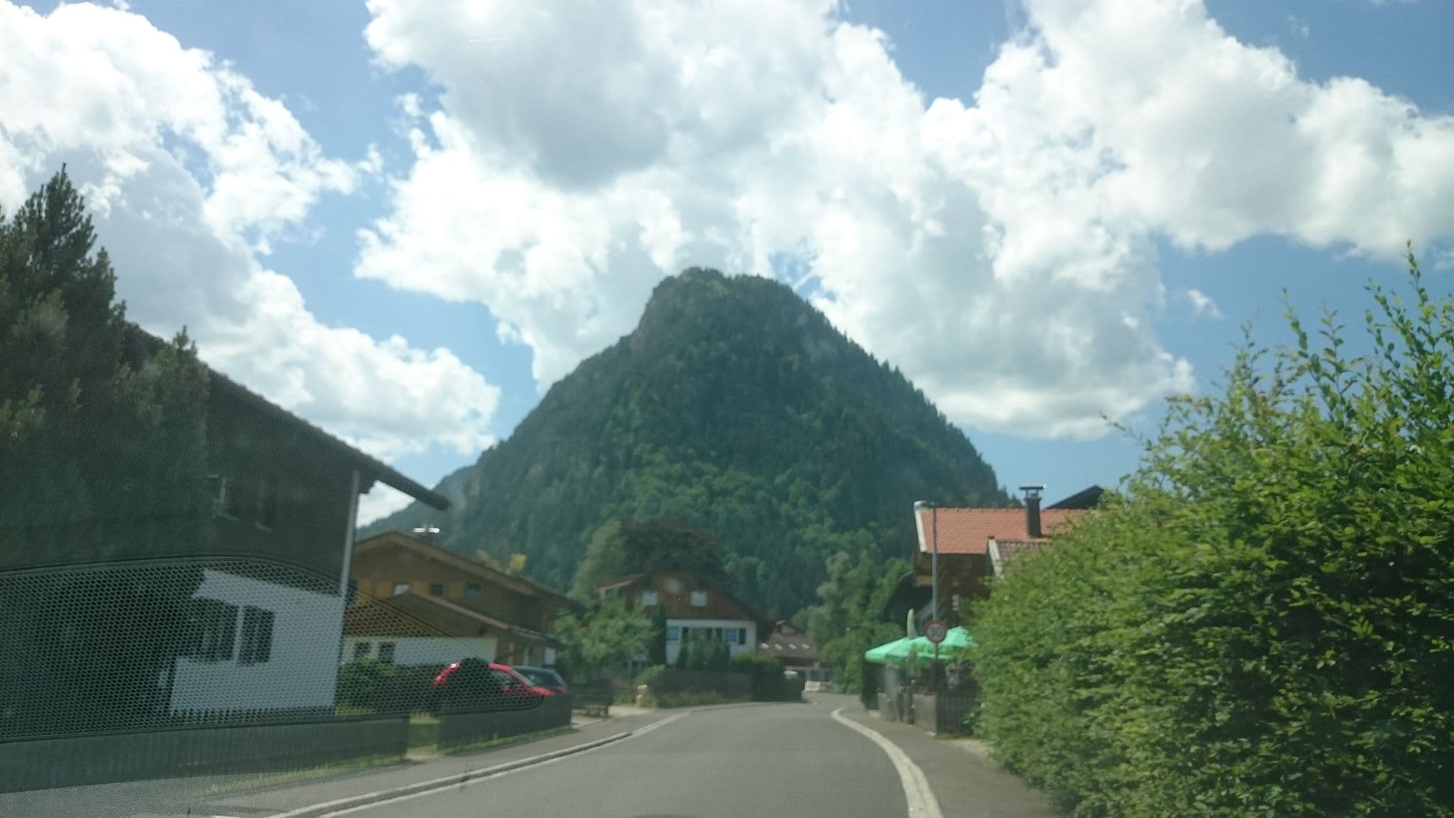 Street view near Hotel Bergidyll, Pfronten — © msdess (CC BY-SA · Mapillary)
