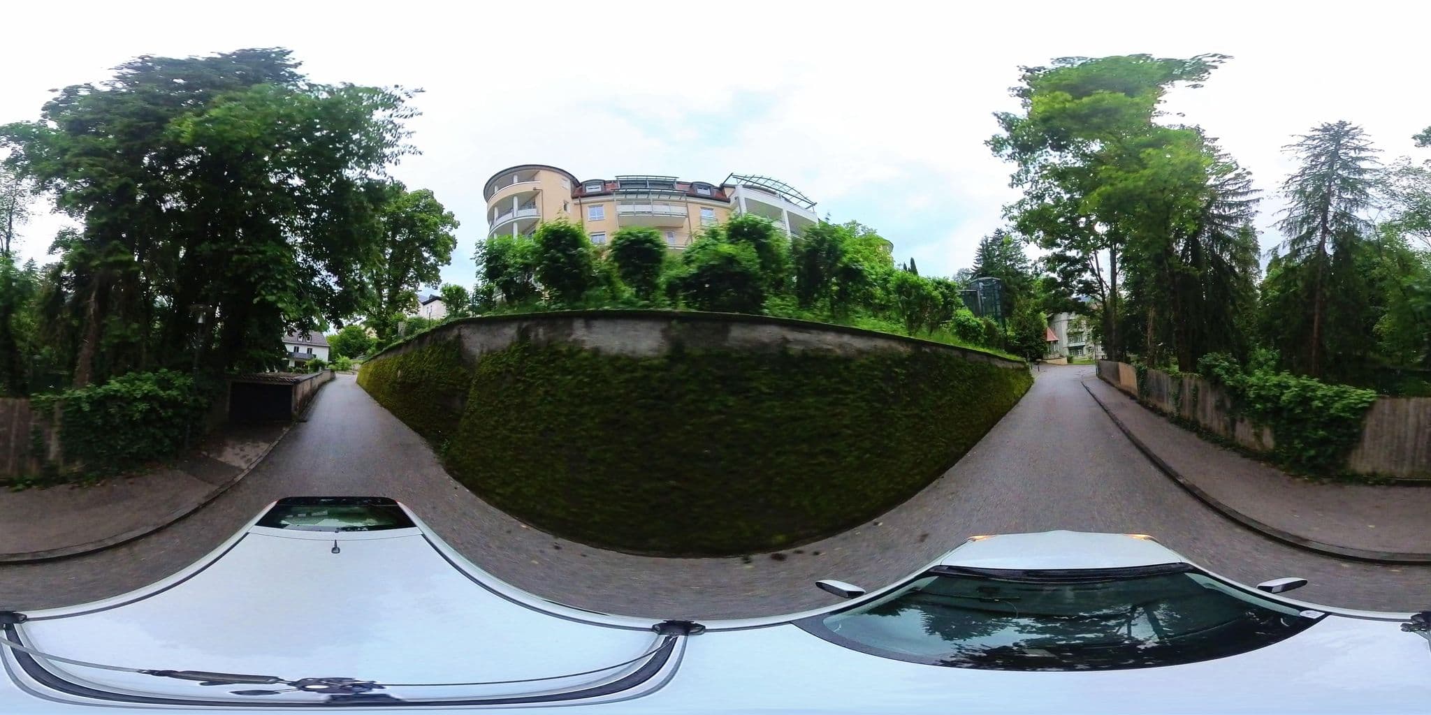Street view near Hotel Tivoli, Bad Reichenhall — © osmplus_org (CC BY-SA · Mapillary)