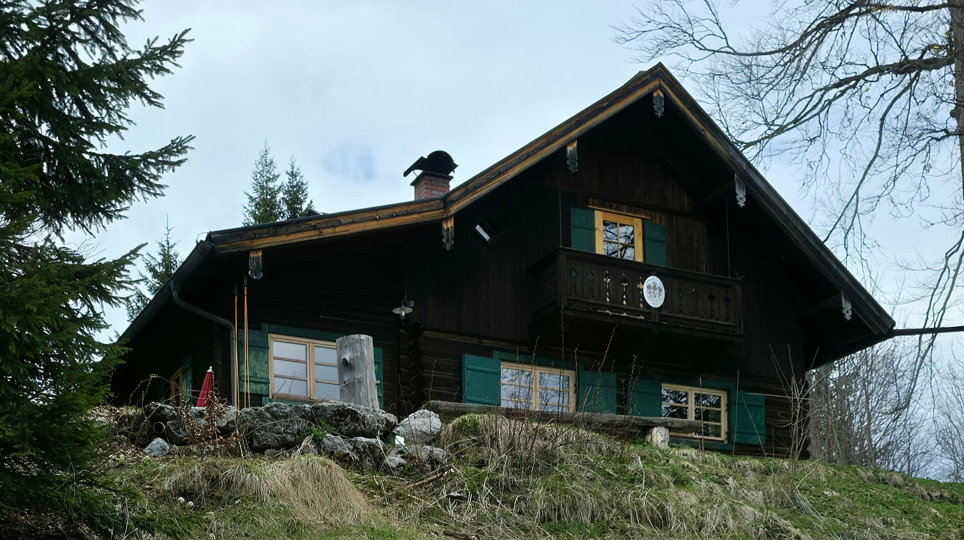AGV Drehmöser Hutte (via Wikimedia Commons, CC BY 4.0)