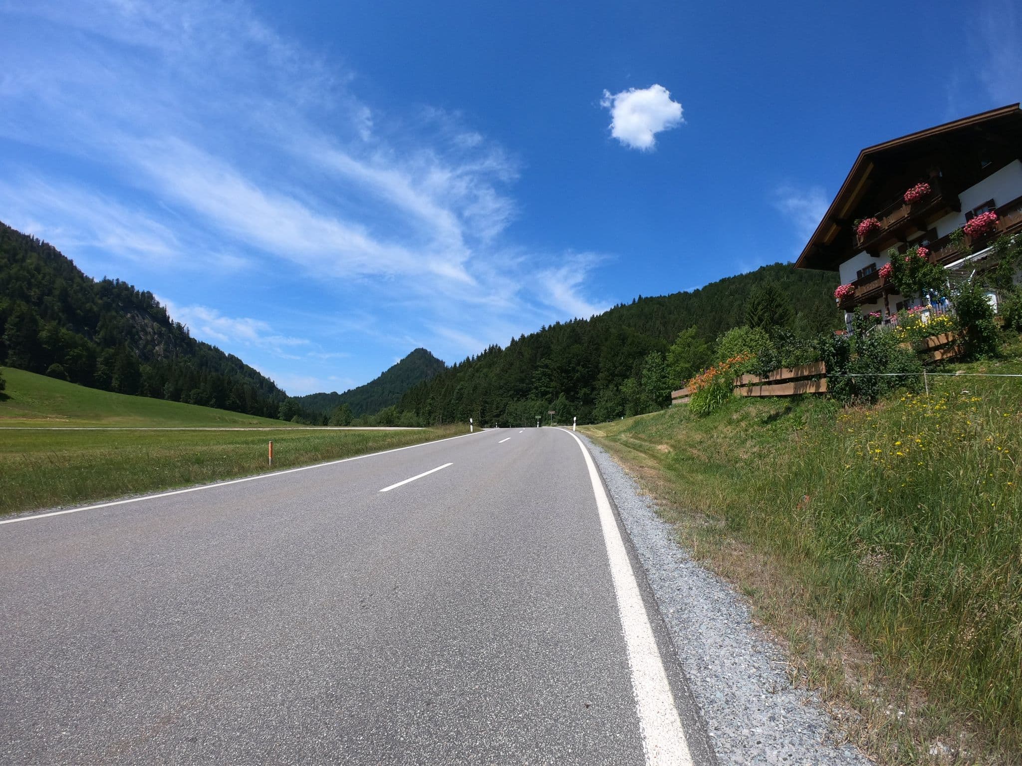 Street view near Masererhof, Reit im Winkl — © natebus (CC BY-SA · Mapillary)