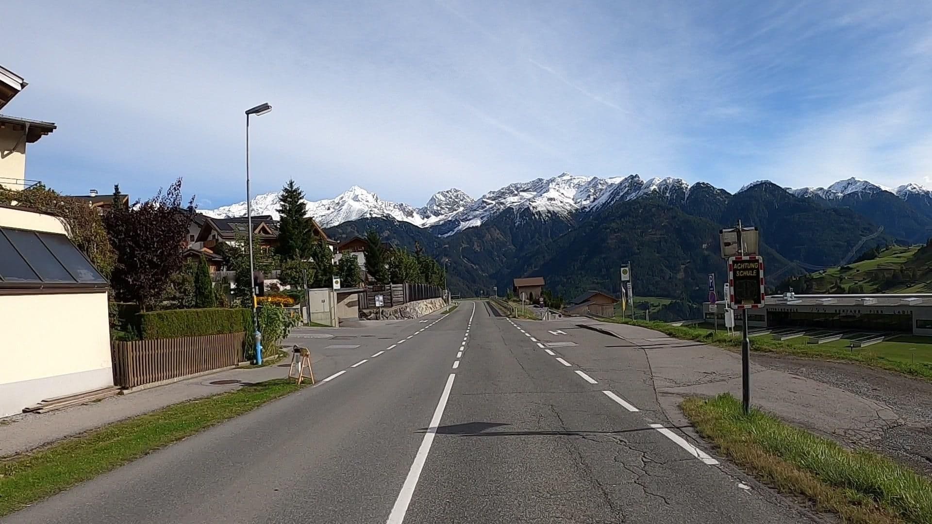 Street view near Apart Diana, Fiss