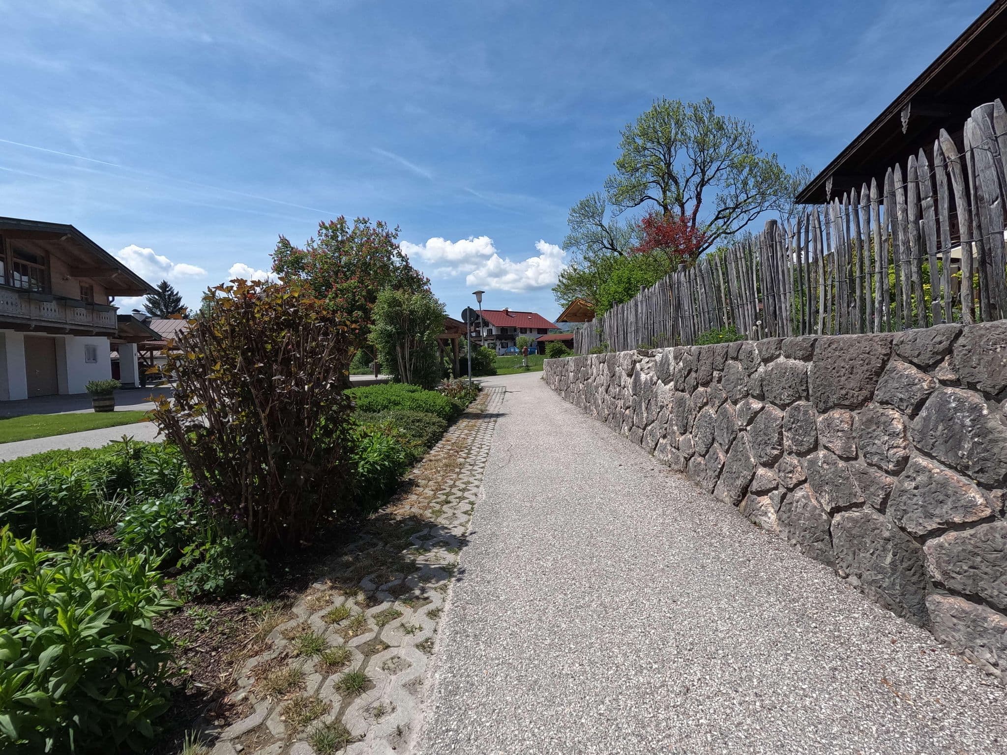 Street view near Beim Schutzbichler, Reit im Winkl — © natebus (CC BY-SA · Mapillary)