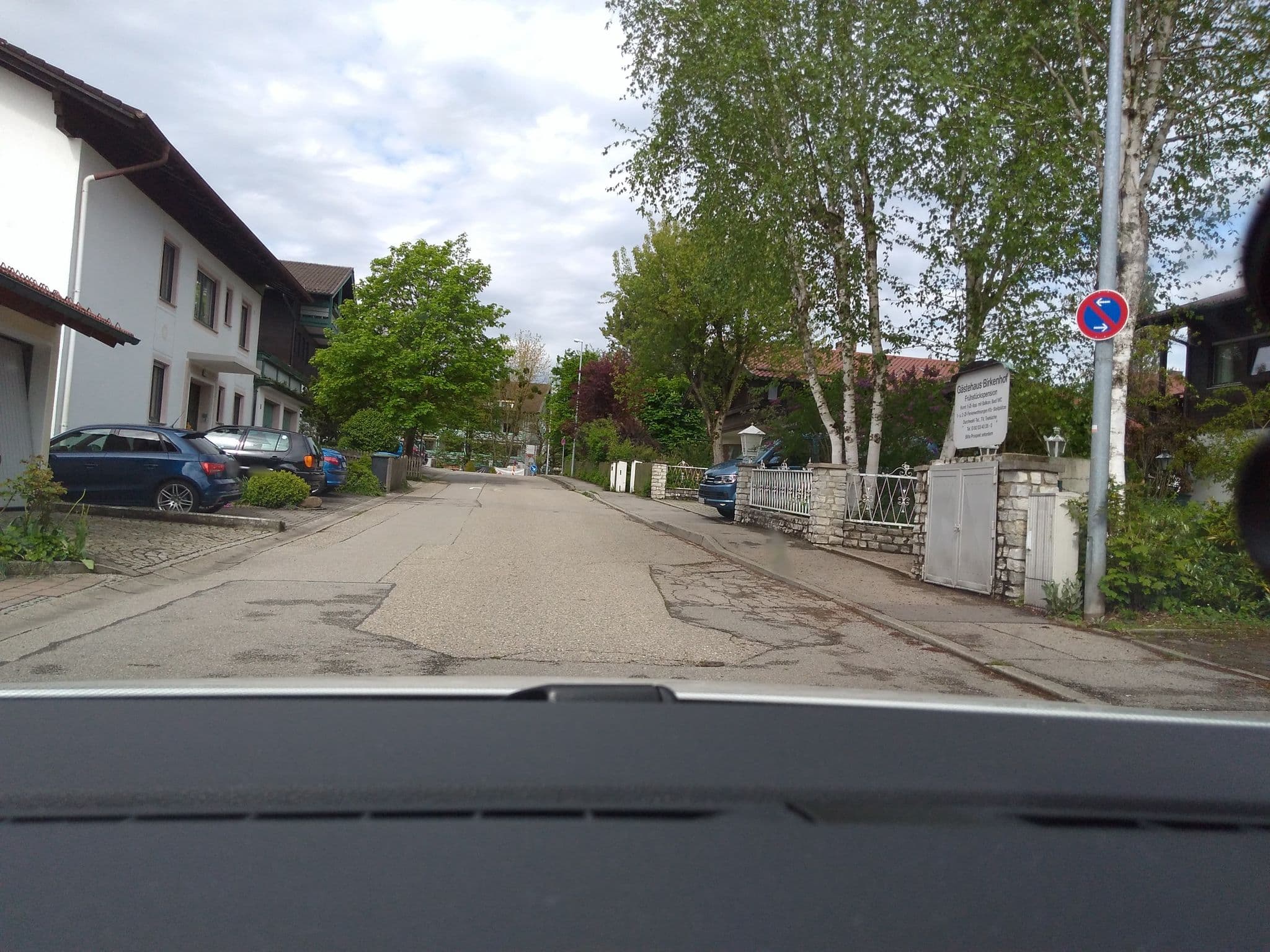 Street view near Gästehaus Birkenhof, Bad Endorf — © xlayer (CC BY-SA · Mapillary)