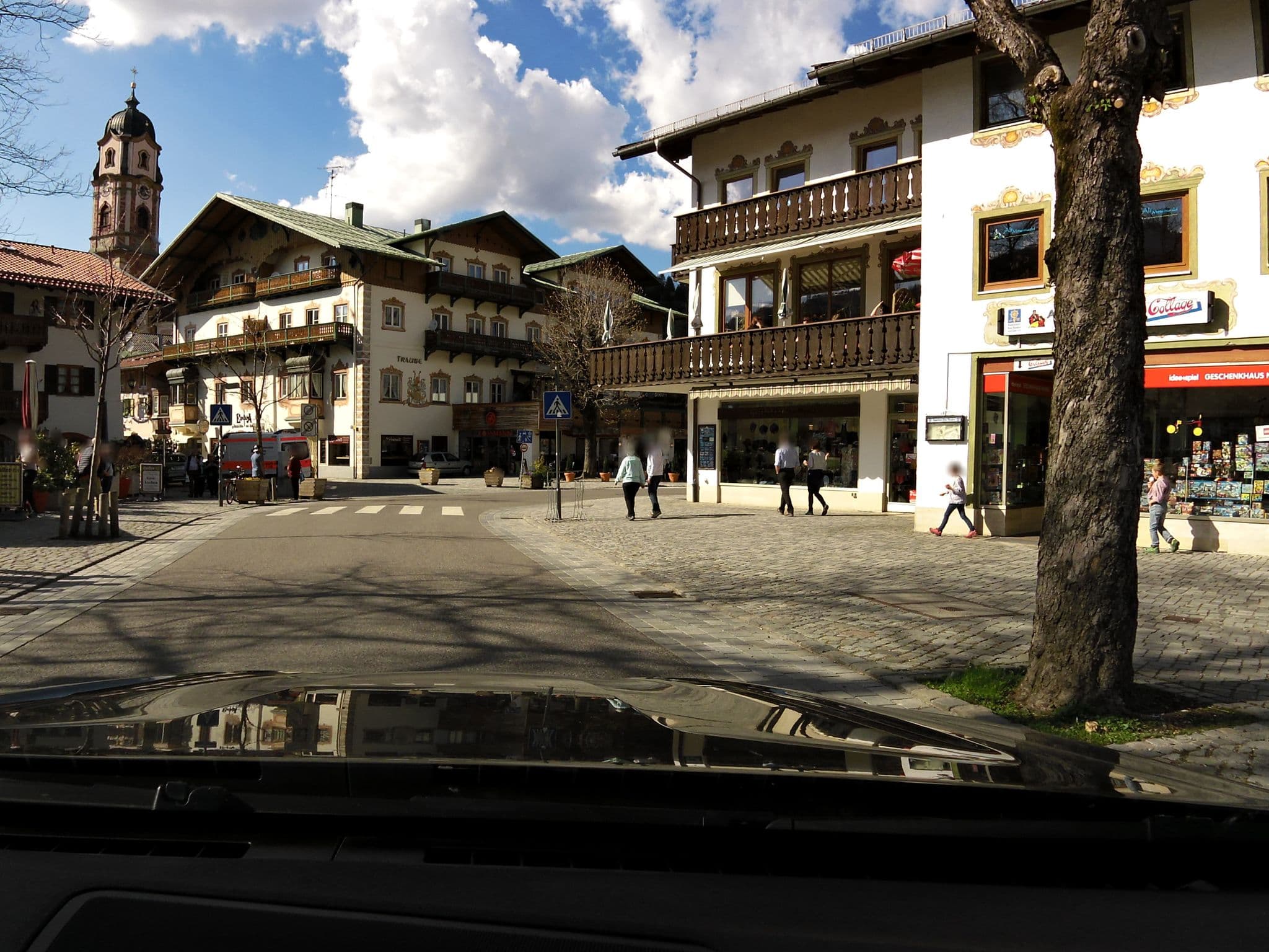 Street view near Gasthof Stern, Mittenwald — © czmrtn (CC BY-SA · Mapillary)