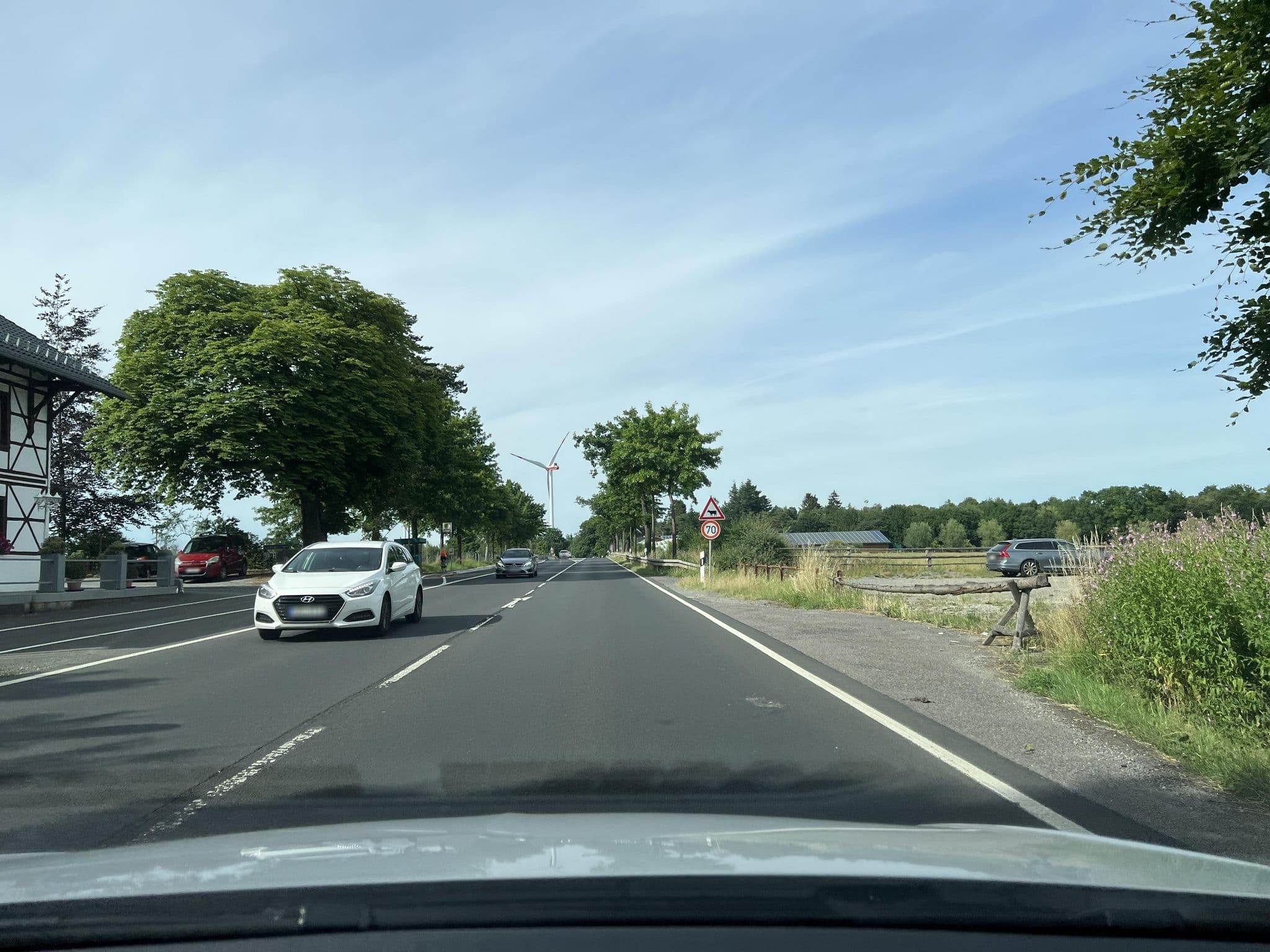 Street view near Gut Marienbildchen, Roetgen — © map_dav (CC BY-SA · Mapillary)