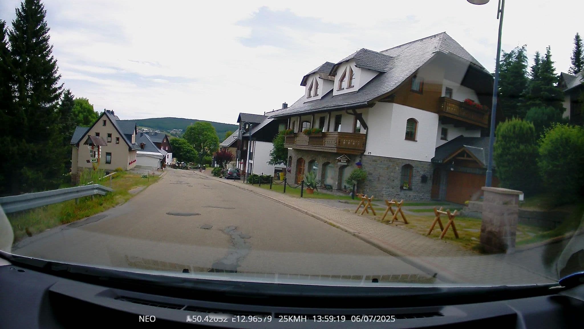 Street view near Haus "Oberwiesenthal", Kurort Oberwiesenthal — © TechniPorter (CC BY-SA · Mapillary)