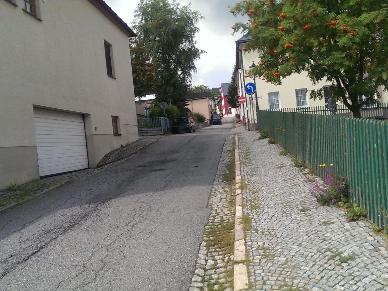 Street view near Hotel Deutscher Kaiser, Kurort Oberwiesenthal — © aceini (CC BY-SA · Mapillary)