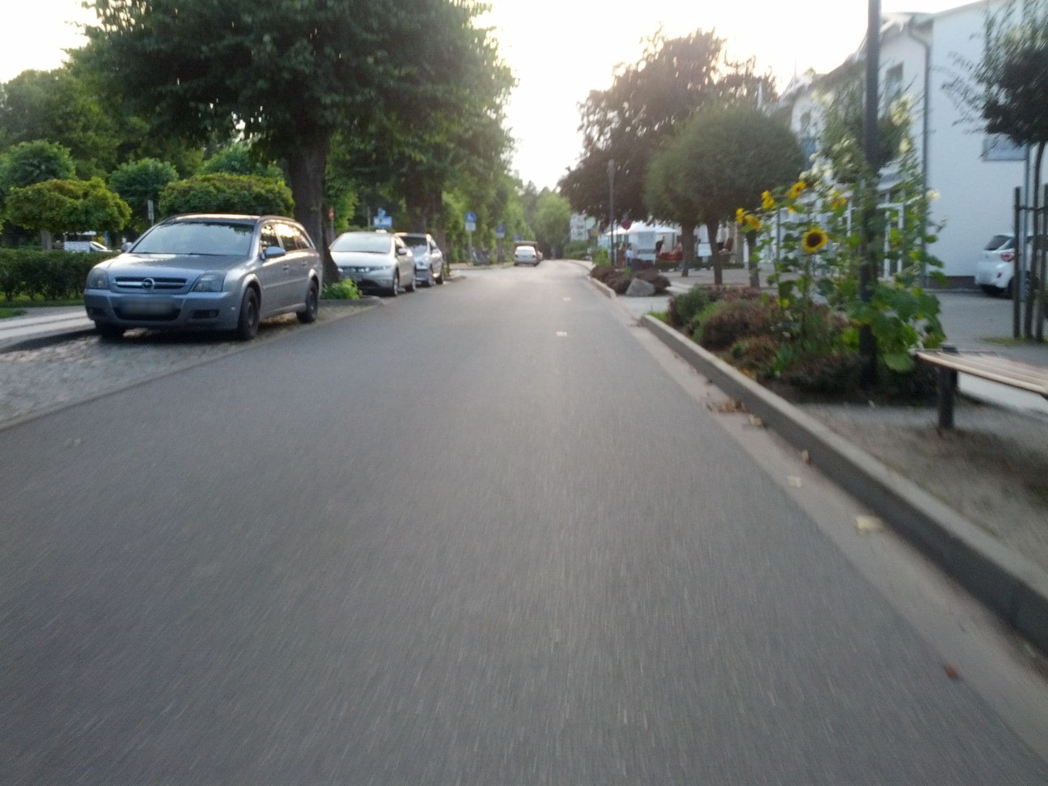 Street view near JGH Kühlungsborn, Ostseebad Kühlungsborn — © zoegglmeyr (CC BY-SA · Mapillary)