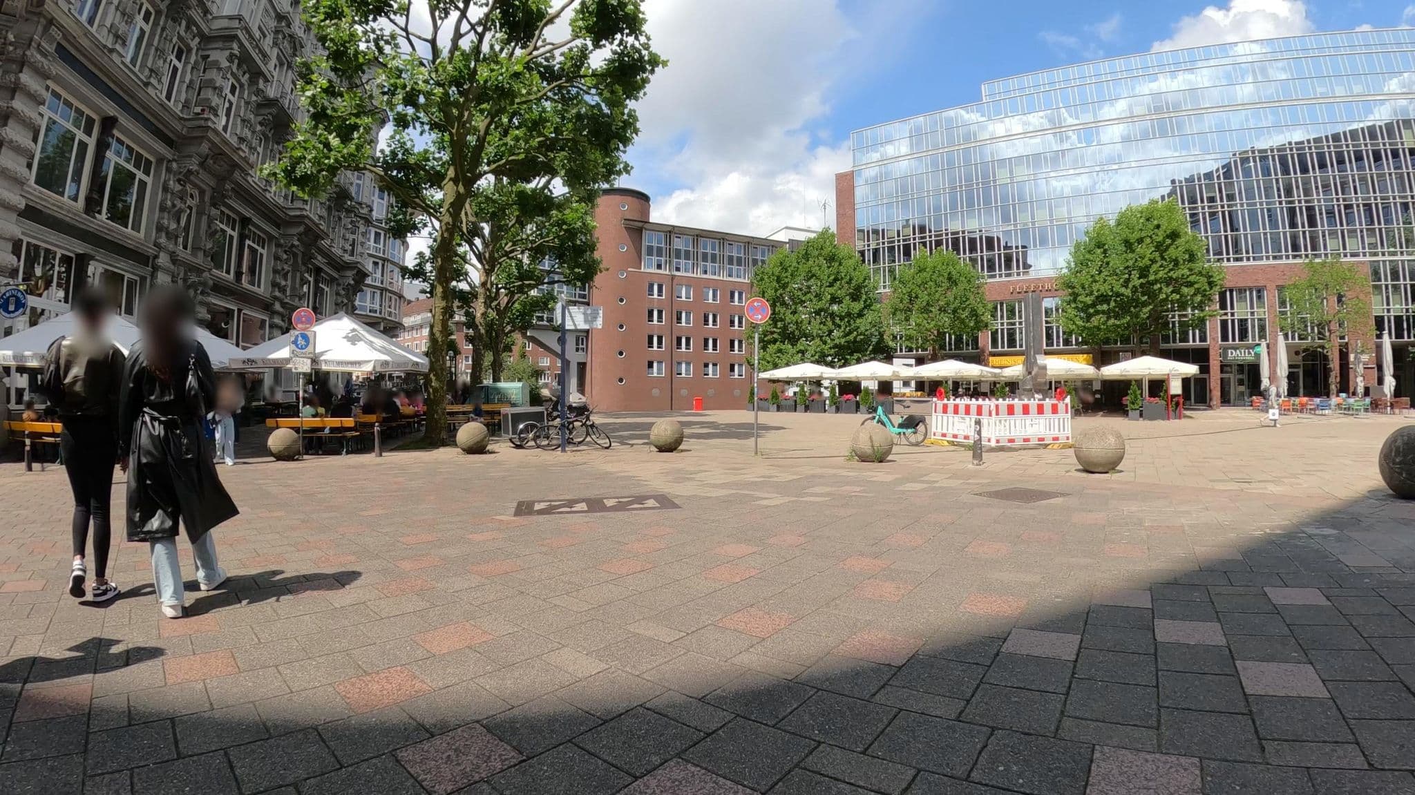 Street view near Steigenberger Hotel, Neustadt — © veloroute_hamburg (CC BY-SA · Mapillary)