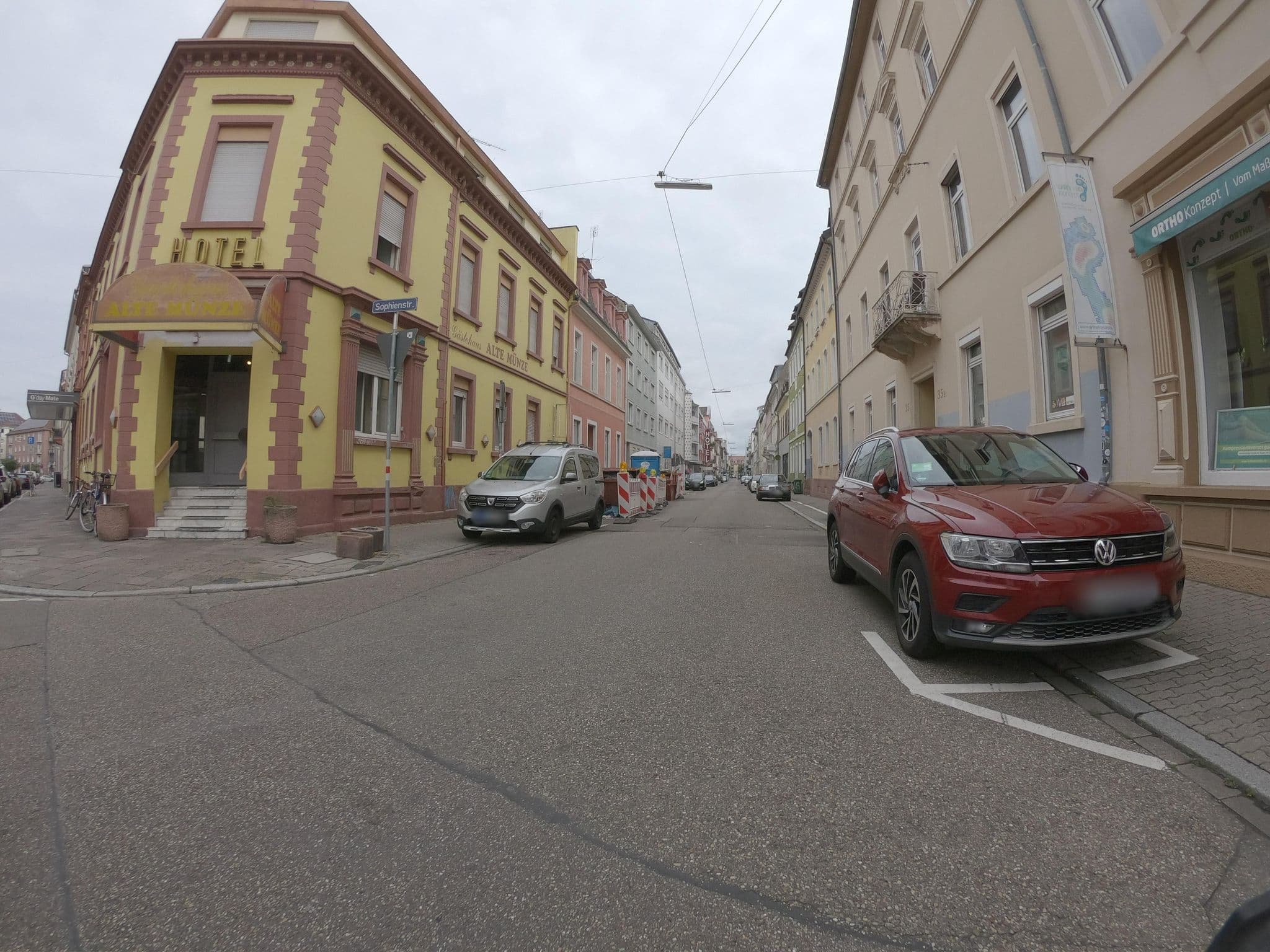 Street view near Gasthaus Alte Münze, Karlsruhe — © mathe-hilde (CC BY-SA · Mapillary)