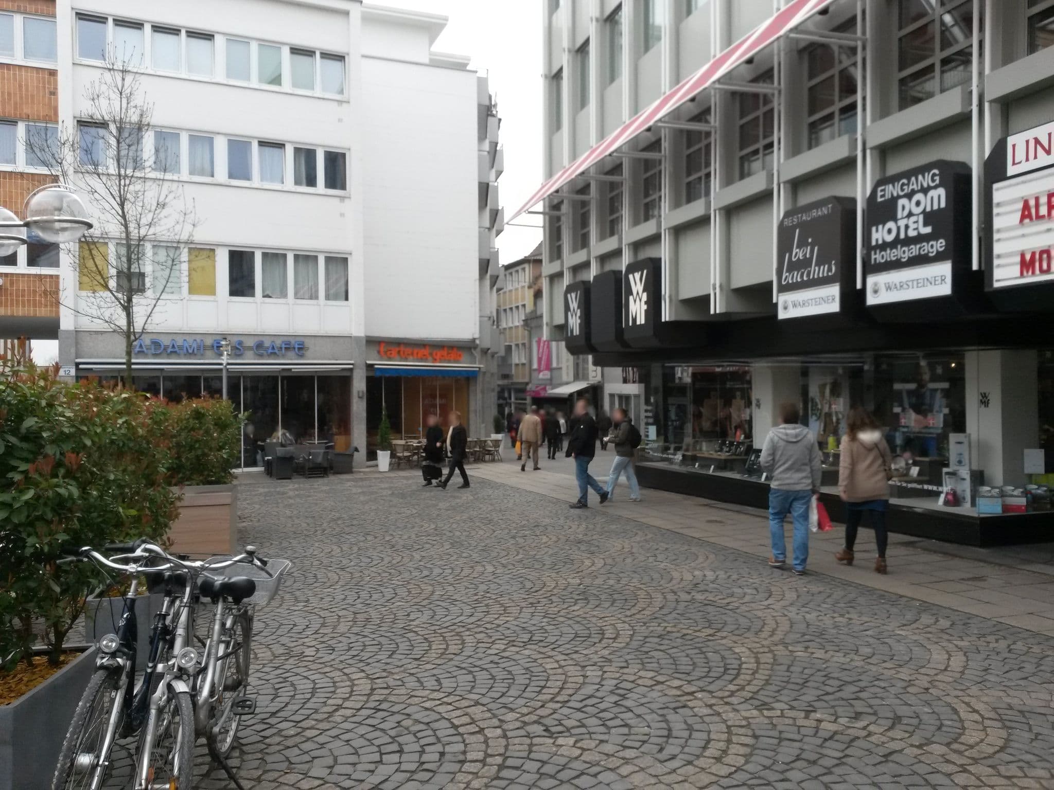 Street view near Dom Hotel, Worms — © rausk (CC BY-SA · Mapillary)