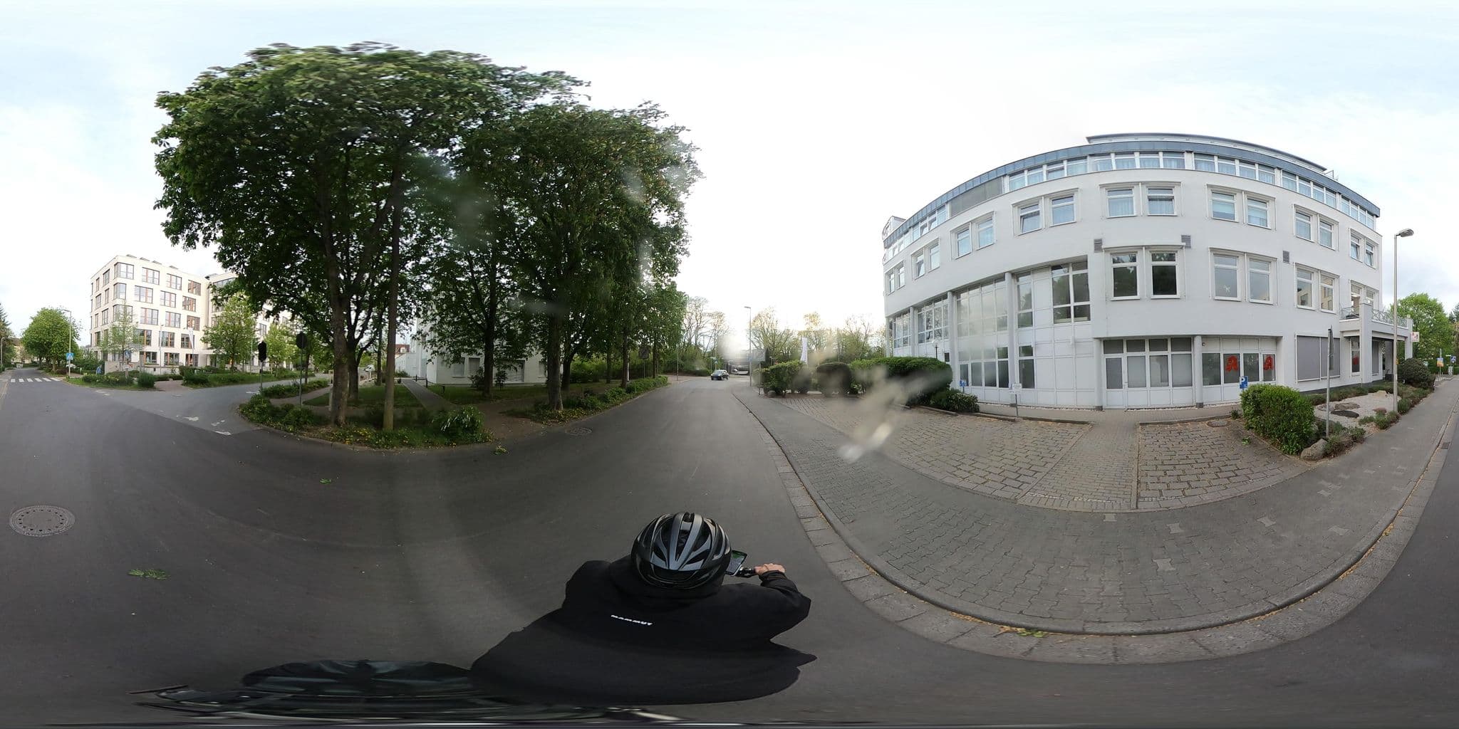 Street view near Arkadia, Friedrichsdorf — © Planungsgesellschaft_RV-K (CC BY-SA · Mapillary)
