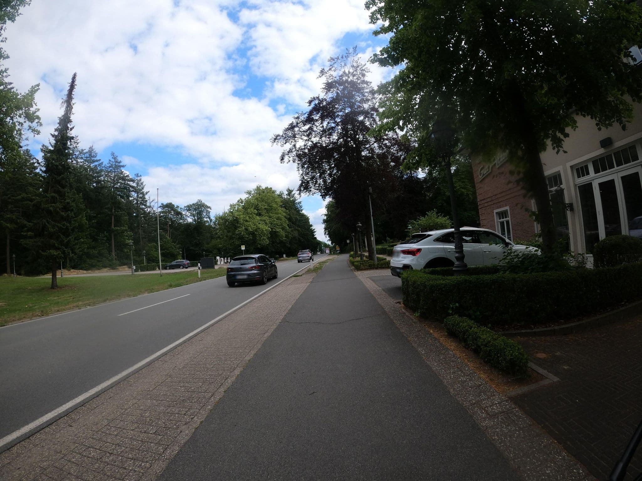 Street view near Gut Altona Hotel Restaurant, Wildeshausen — © VIA_KK (CC BY-SA · Mapillary)