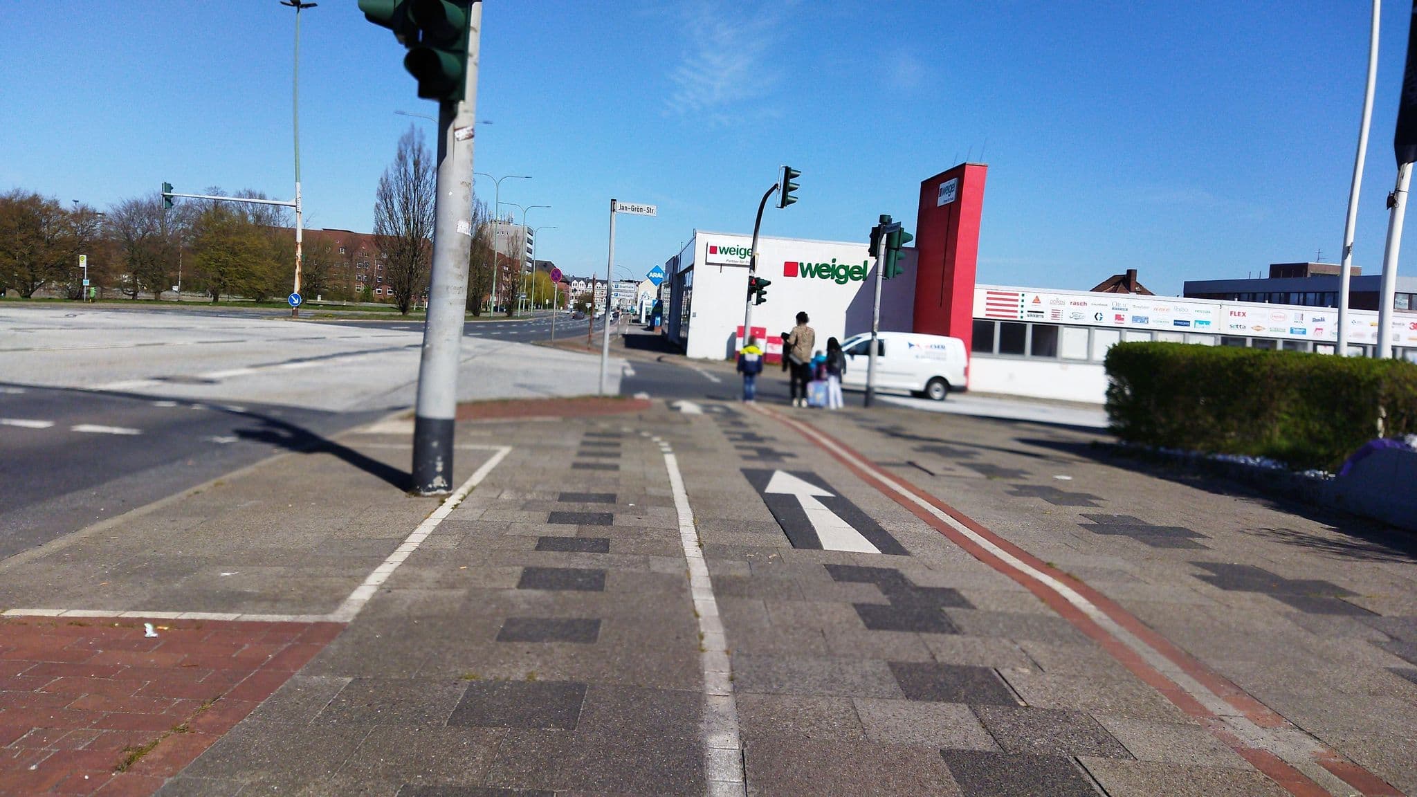 Street view near Arthotel ANA Nautic, Bremerhaven — © changchun1 (CC BY-SA · Mapillary)