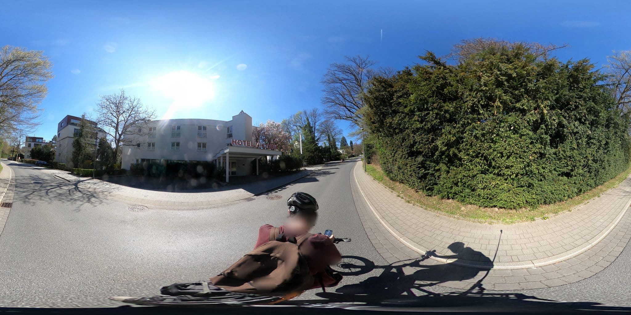 Street view near Concorde Hotel Viktoria, Kronberg — © Planungsgesellschaft_RV-K (CC BY-SA · Mapillary)