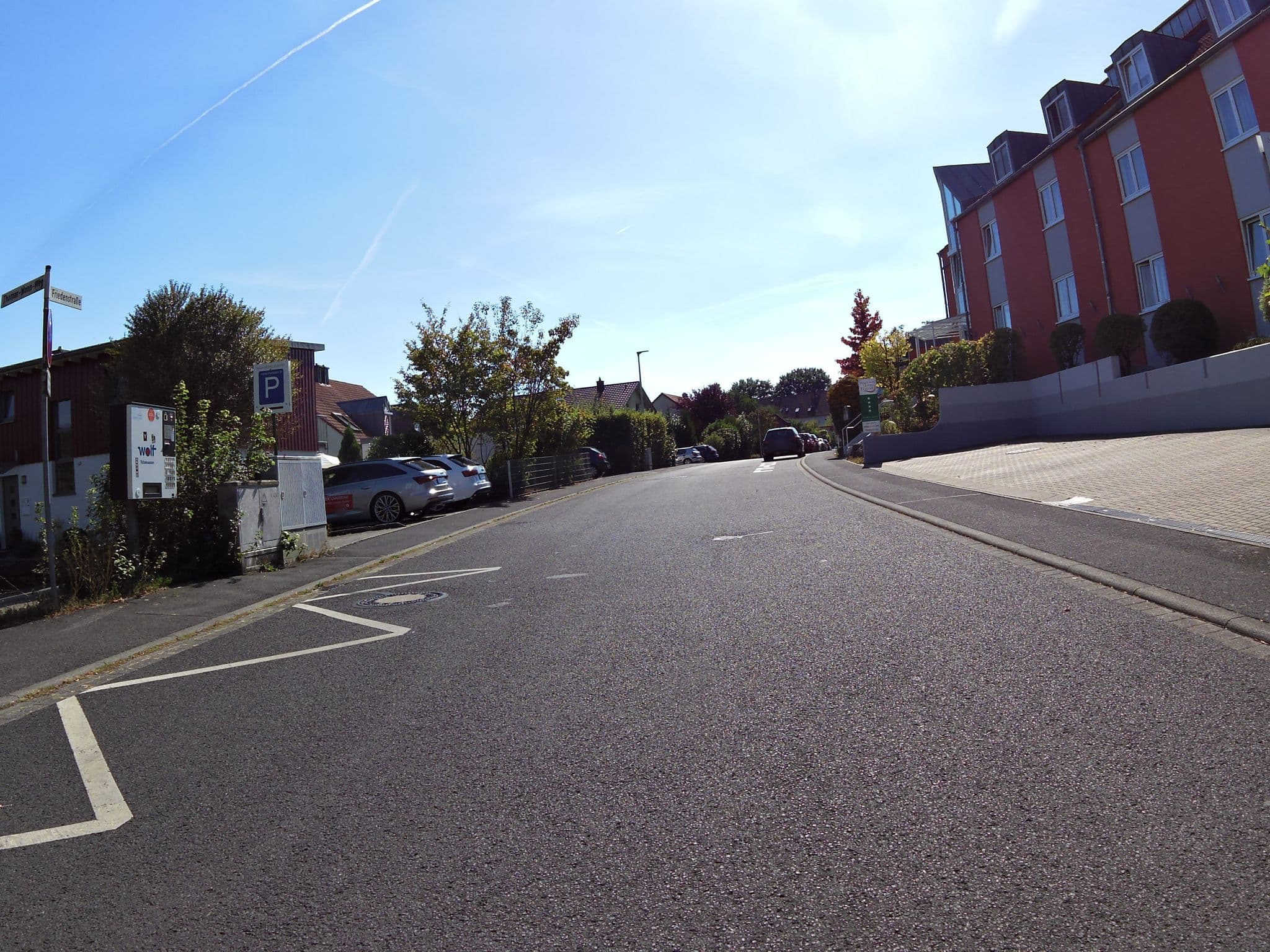 Street view near Hotel Eckert, Margetshöchheim — © zoegglmeyr (CC BY-SA · Mapillary)