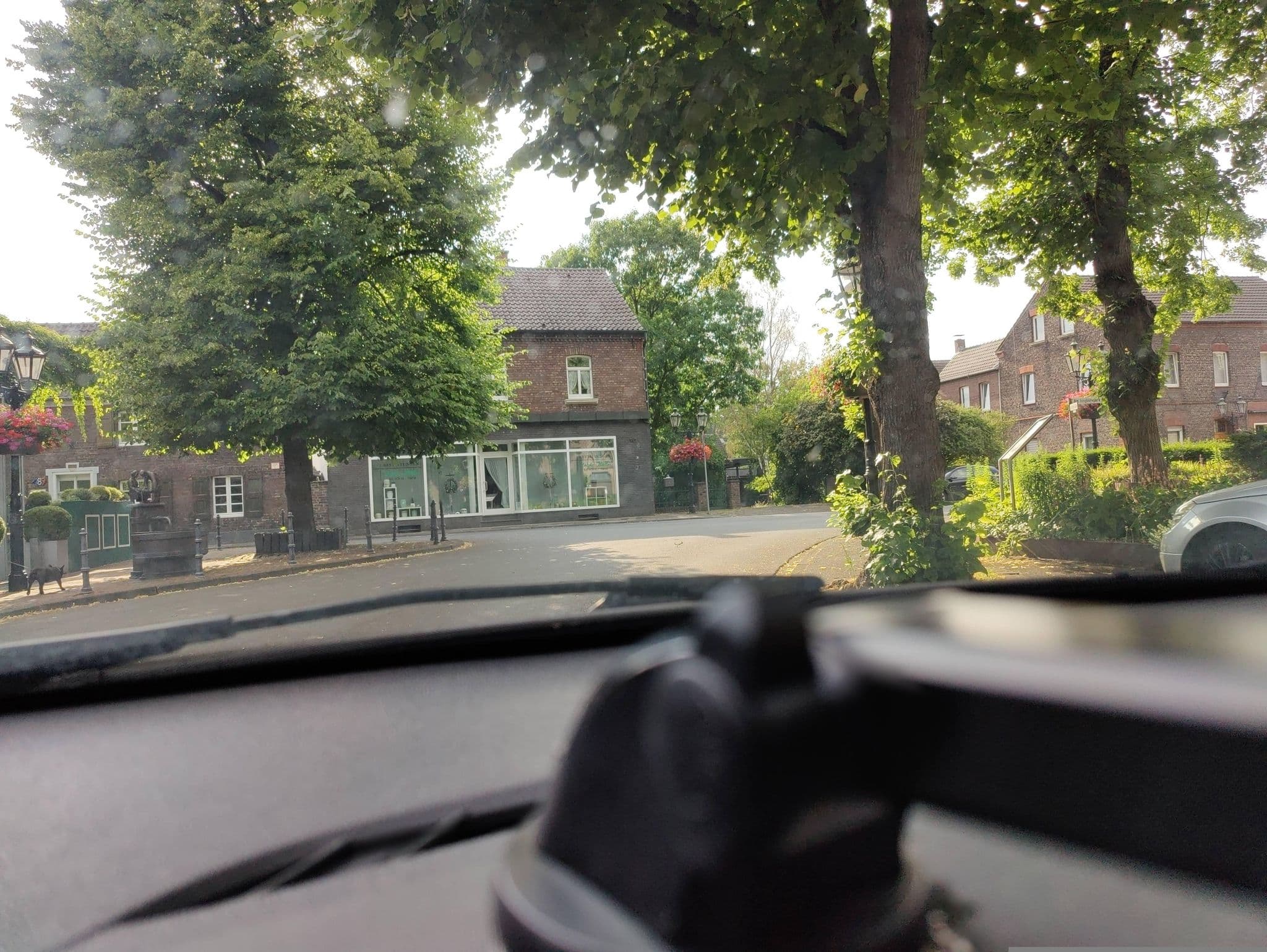 Street view near Zur Linde, Moers — © poxonline (CC BY-SA · Mapillary)