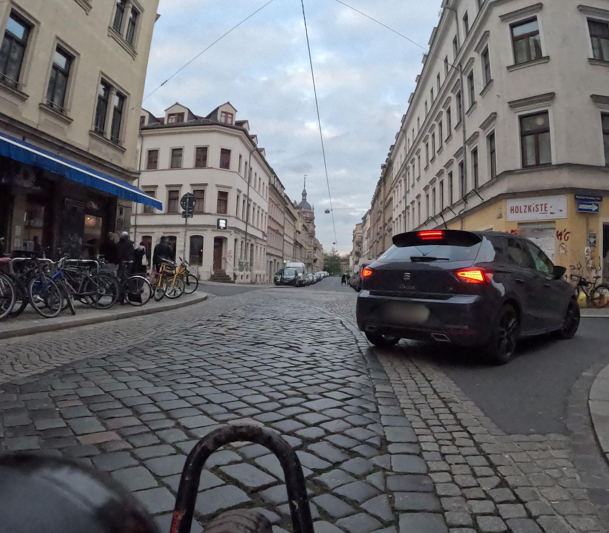 Street view near Mondpalast, Äußere Neustadt — © britiger (CC BY-SA · Mapillary)