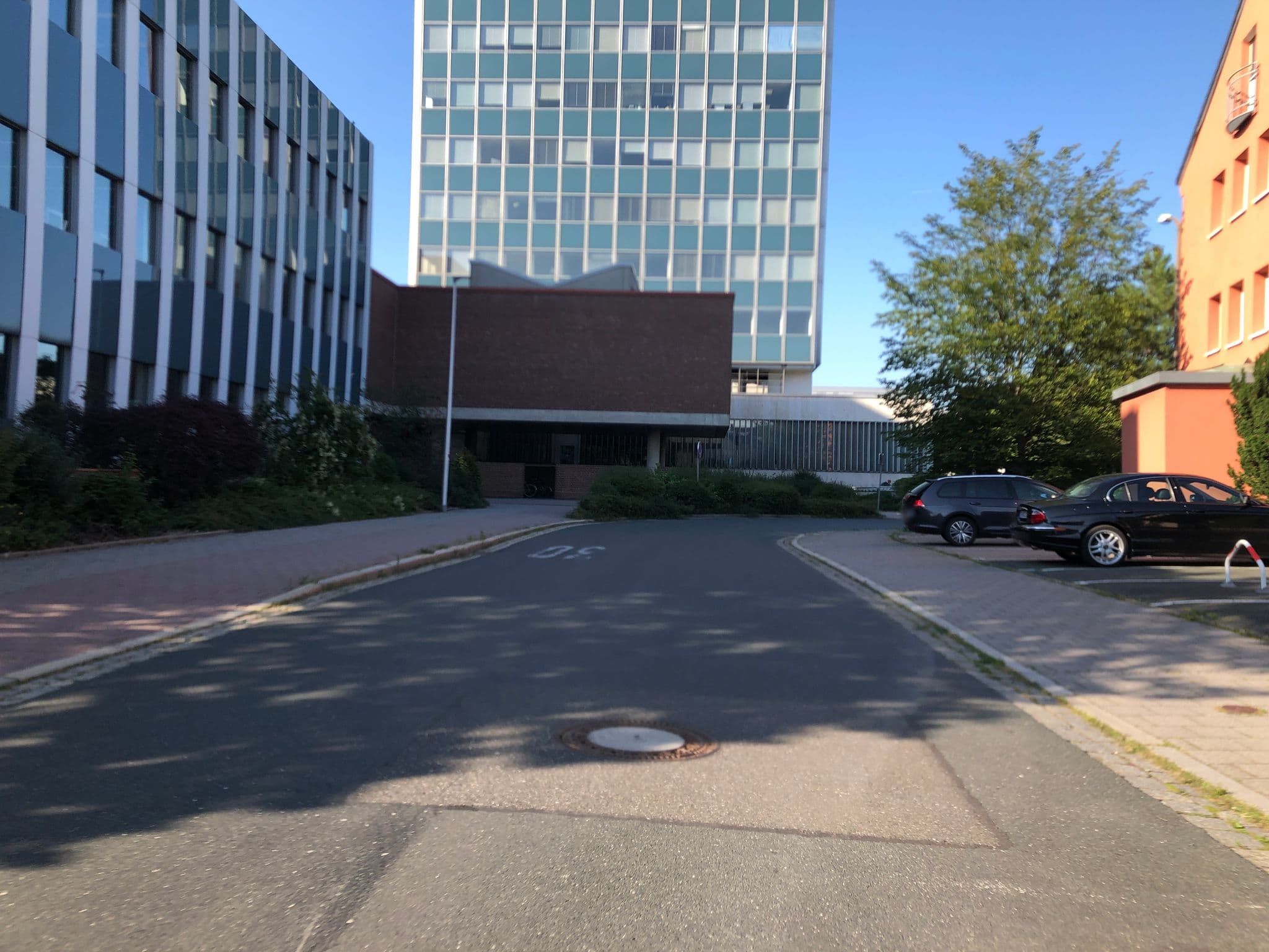 Street view near Hotel Luise, Erlangen — © danfuh (CC BY-SA · Mapillary)