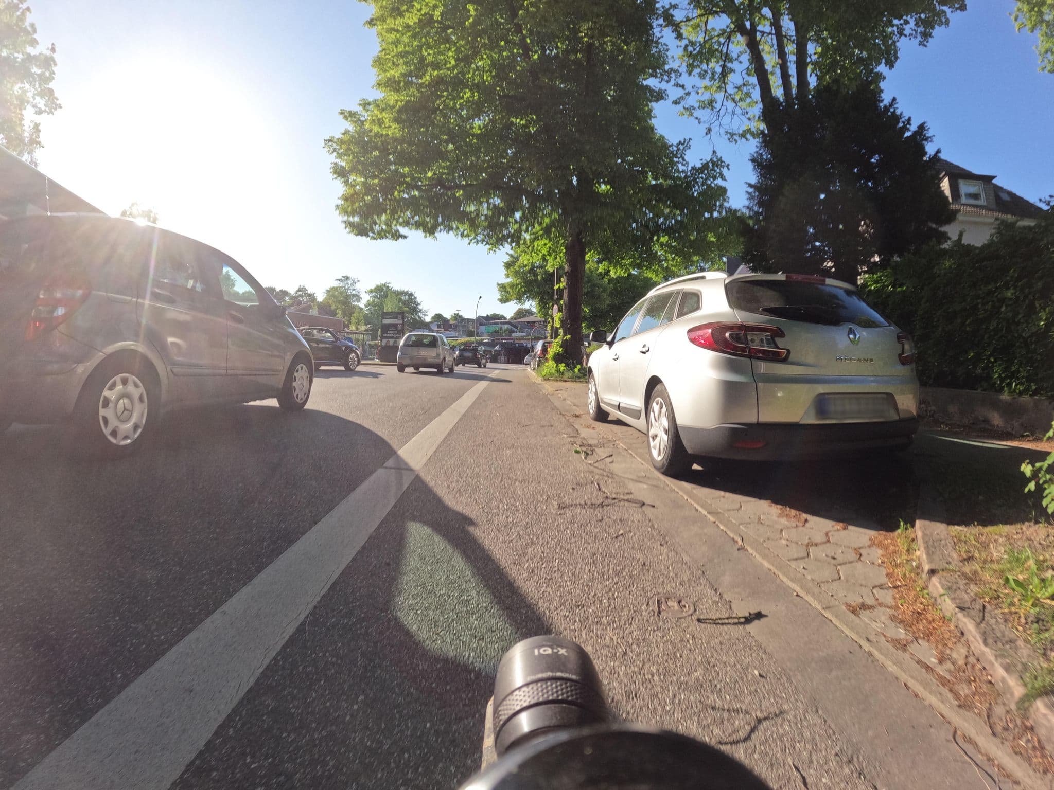Street view near Hotel Schmidt, Othmarschen — © mjay (CC BY-SA · Mapillary)