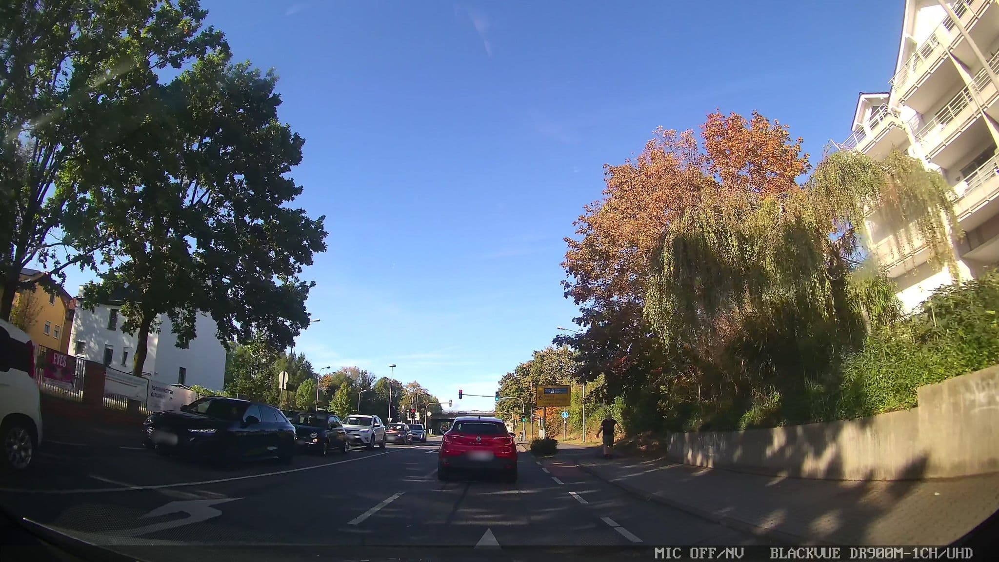 Street view near Hotel Dreieich, Langen — © chuck (CC BY-SA · Mapillary)