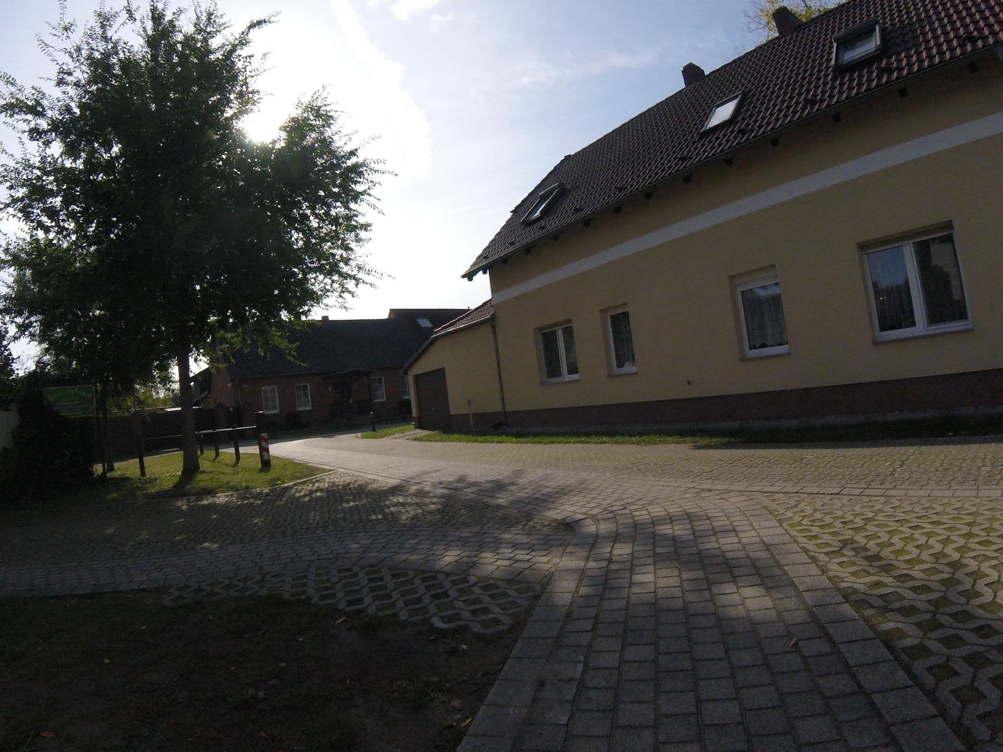 Street view near Pension Ulmenhof, Königs Wusterhausen — © rik (CC BY-SA · Mapillary)