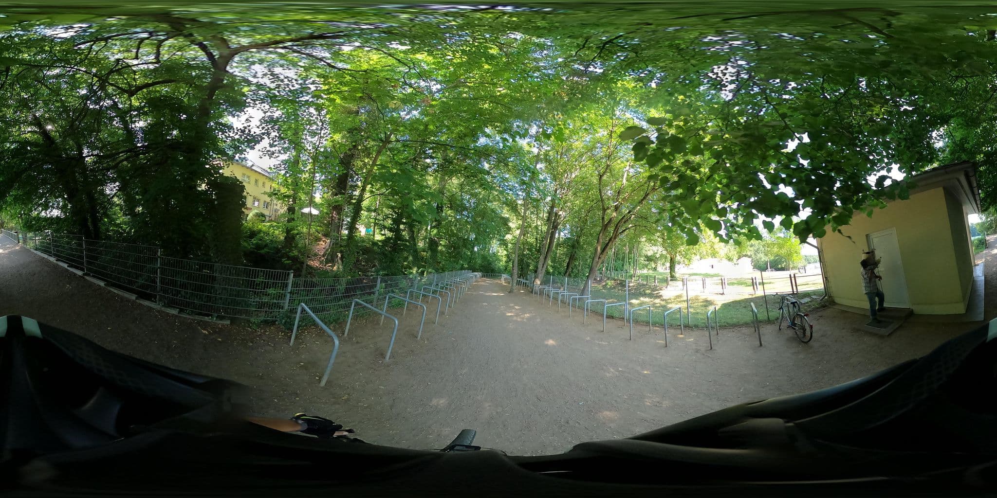 Street view near Hotel Seeschloss am Bötzsee, Strausberg — © stefanhrt (CC BY-SA · Mapillary)