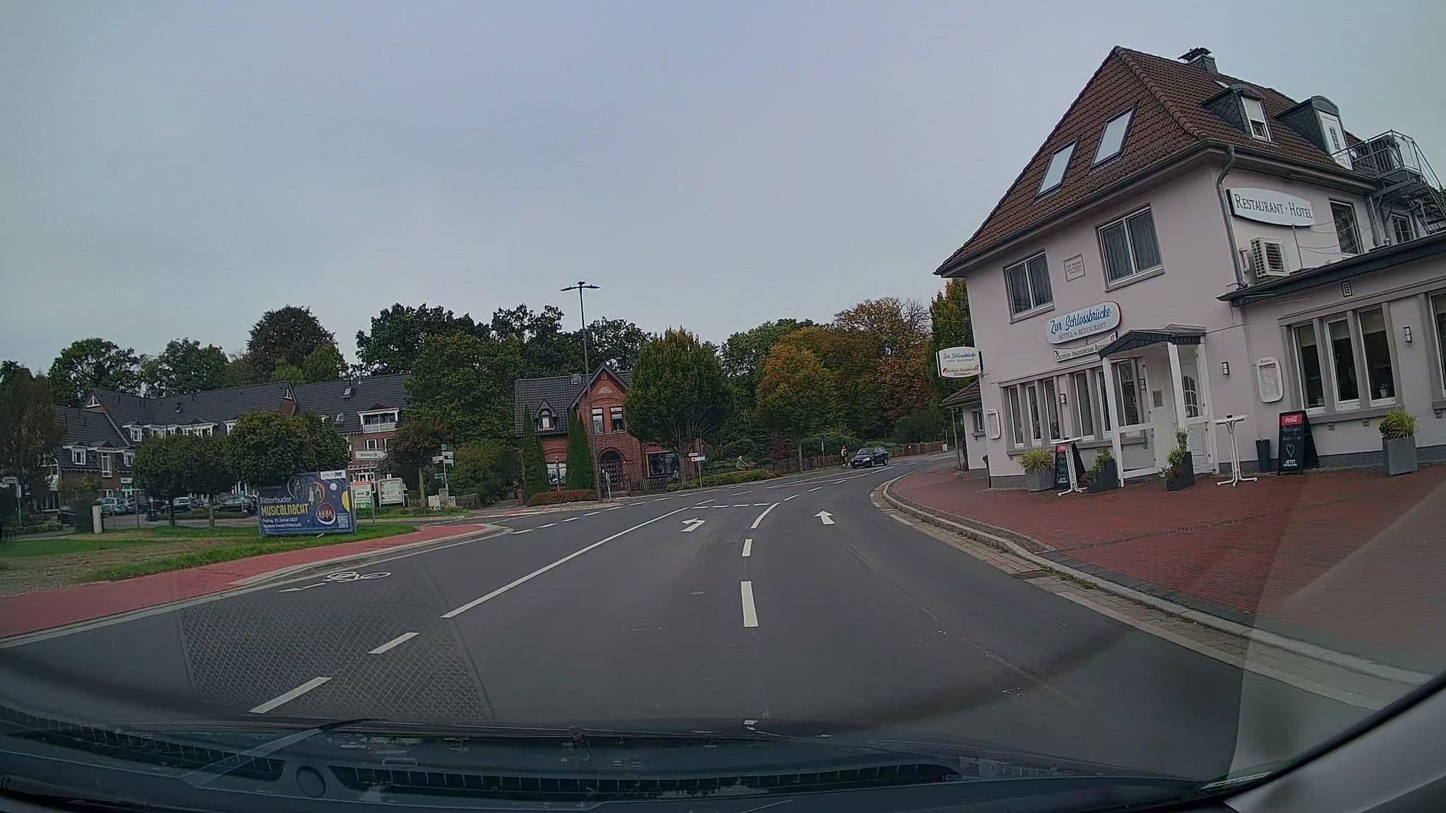 Street view near Ritterhuder Landhaus, Ritterhude — © StefanS79 (CC BY-SA · Mapillary)