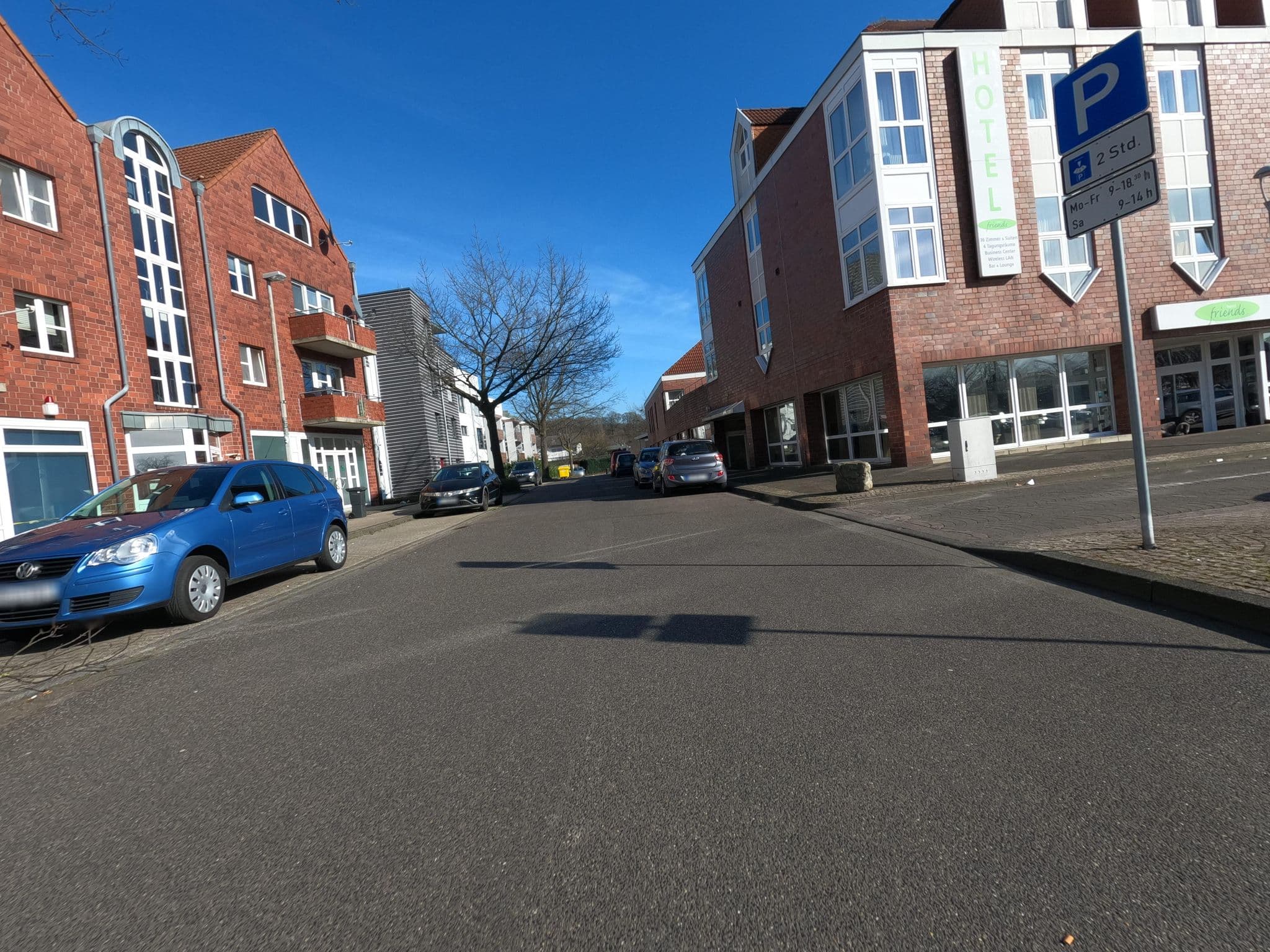 Street view near hotel friends Hückelhoven, Hückelhoven — © hektor1989 (CC BY-SA · Mapillary)