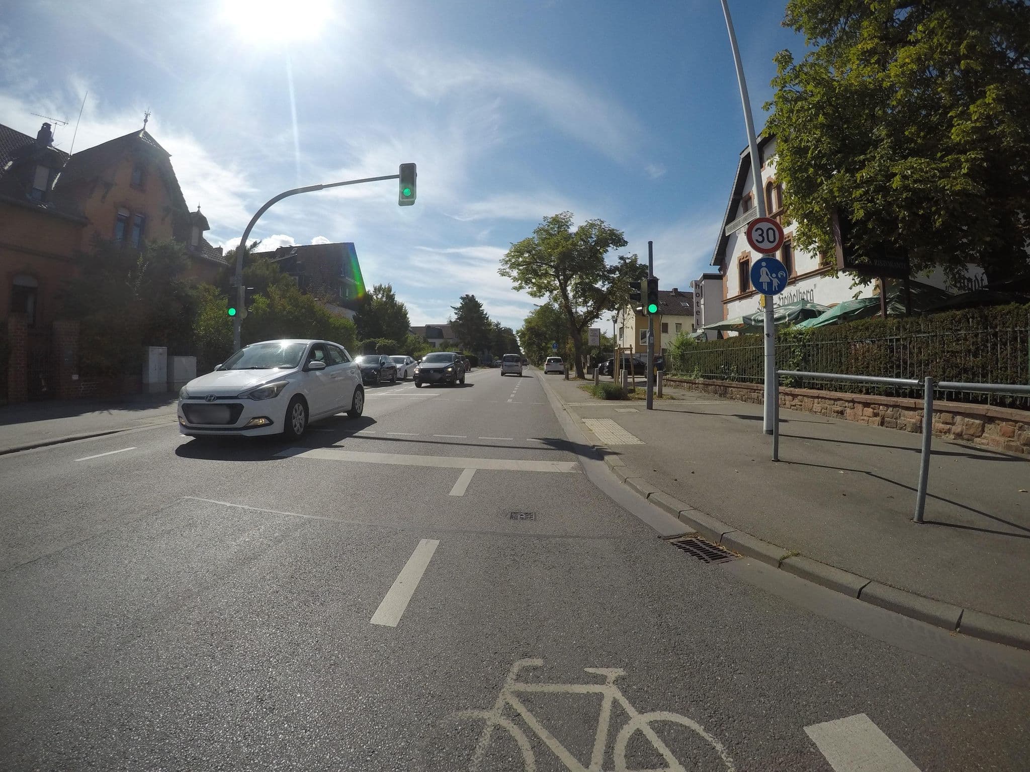 Street view near Stadt Heidelberg, Pfungstadt — © mfa (CC BY-SA · Mapillary)