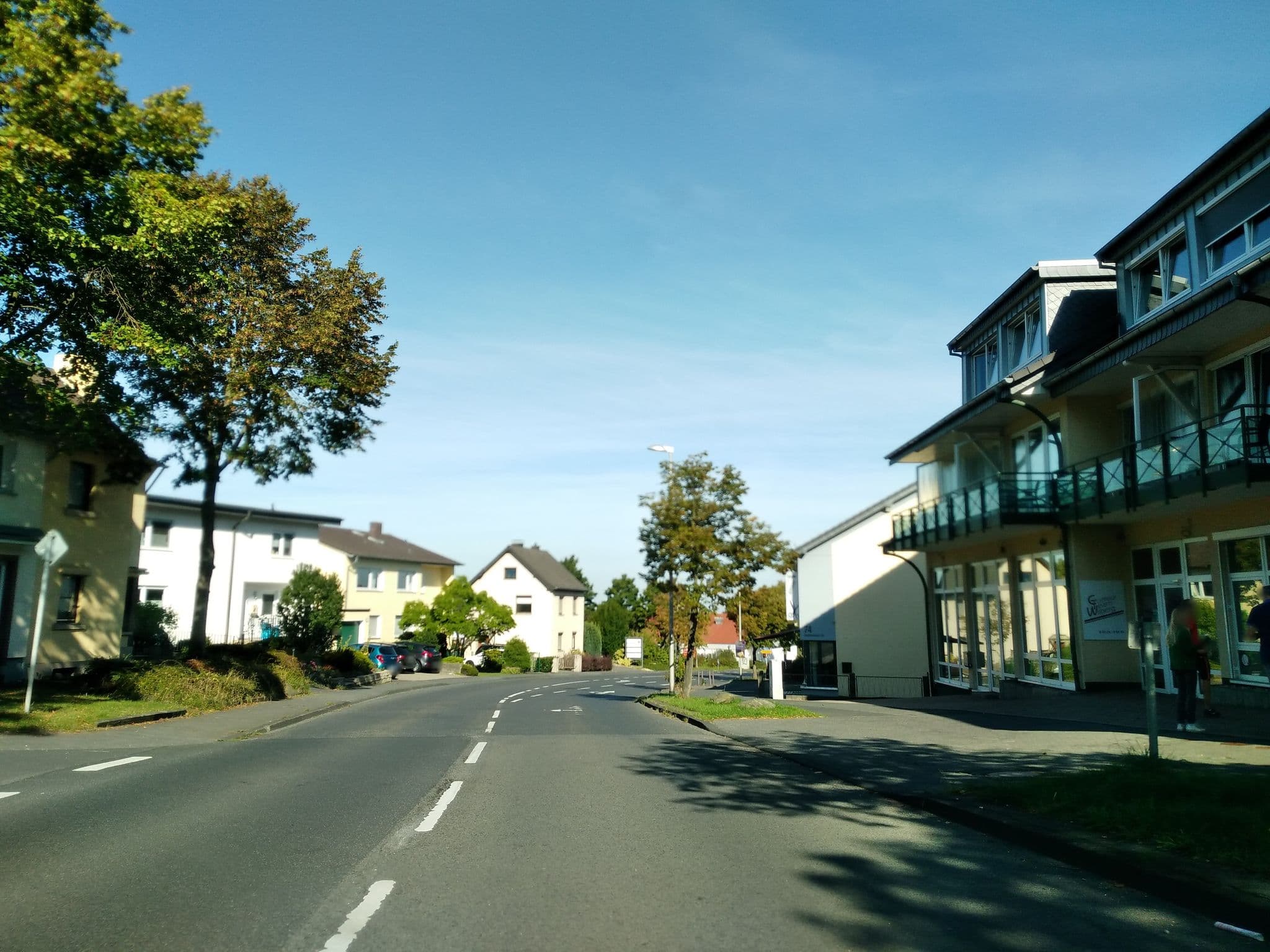 Street view near Hotel Restaurant Am Markt, Windhagen — © schwing (CC BY-SA · Mapillary)