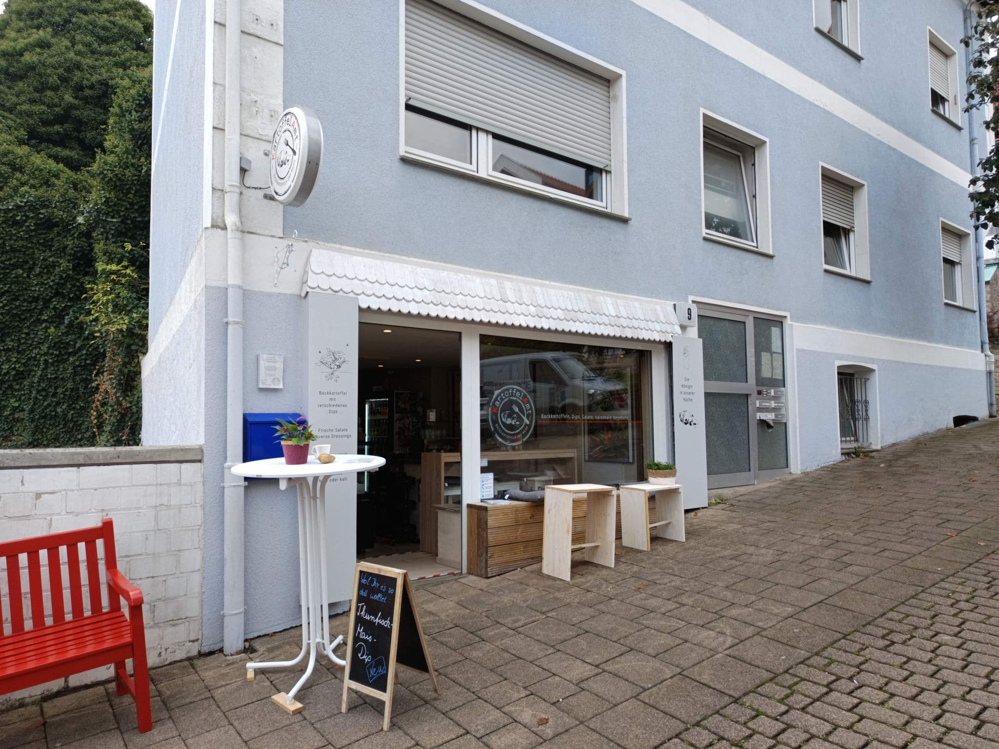 Street view near Lippischer Hof, Bad Salzuflen — © Flatterfrau (CC BY-SA · Mapillary)