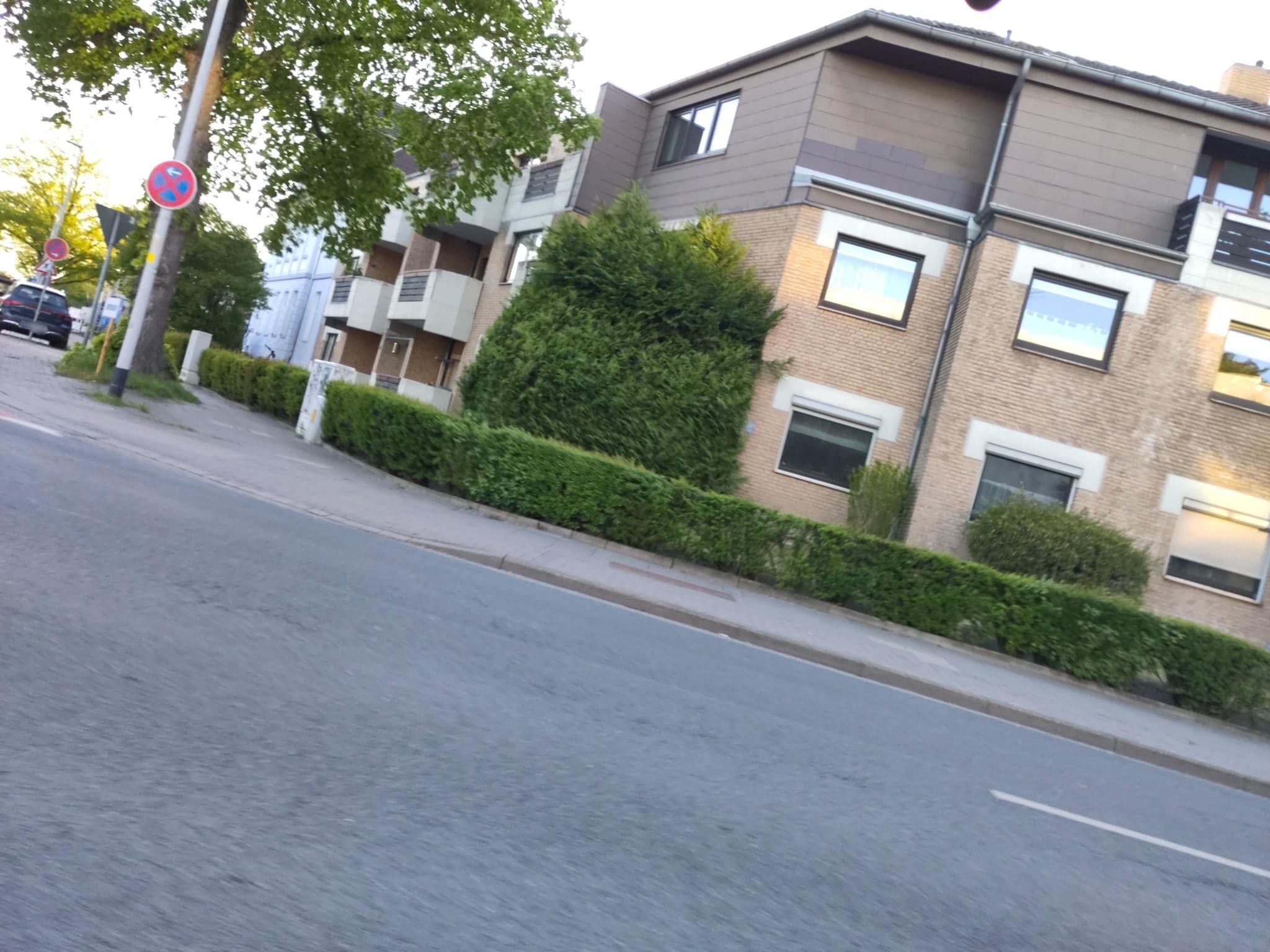 Street view near Römerkrug, Waldhausen — © eesohgha (CC BY-SA · Mapillary)