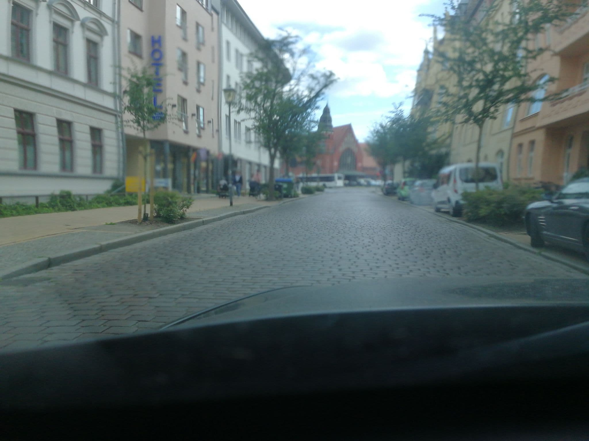 Street view near Hotel am Jungfernstieg, Stralsund — © anon9999 (CC BY-SA · Mapillary)