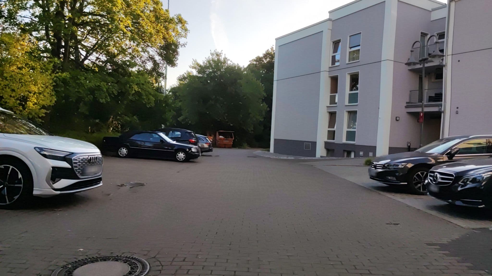 Street view near Parkhotel, Herne — © t_hartung (CC BY-SA · Mapillary)