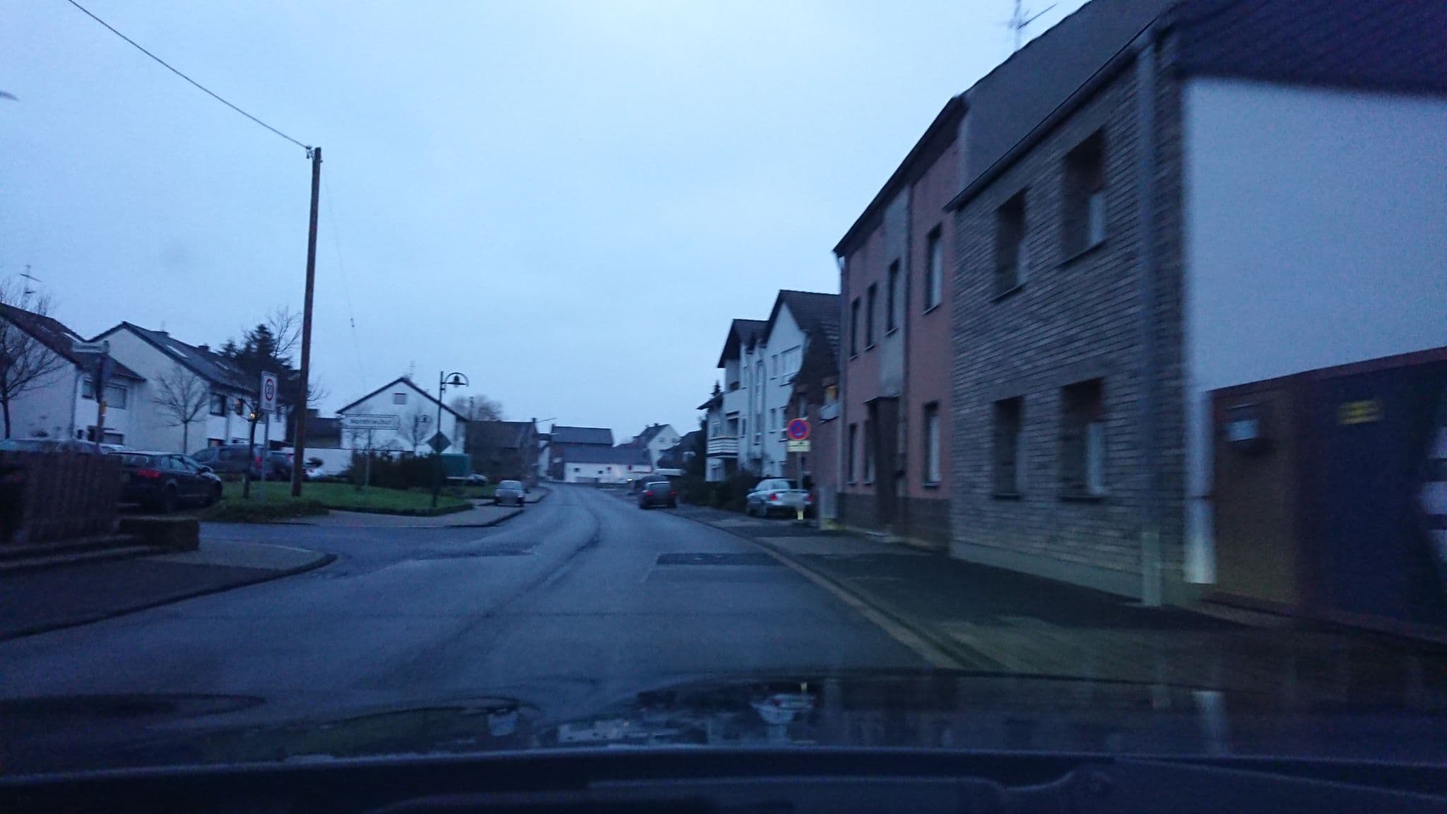 Street view near Zur Krone, Niederkassel — © countzero5 (CC BY-SA · Mapillary)