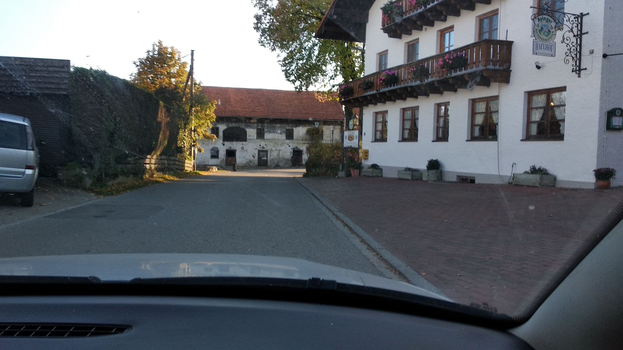 Street view near Haflhof, Glonn — © umap (CC BY-SA · Mapillary)