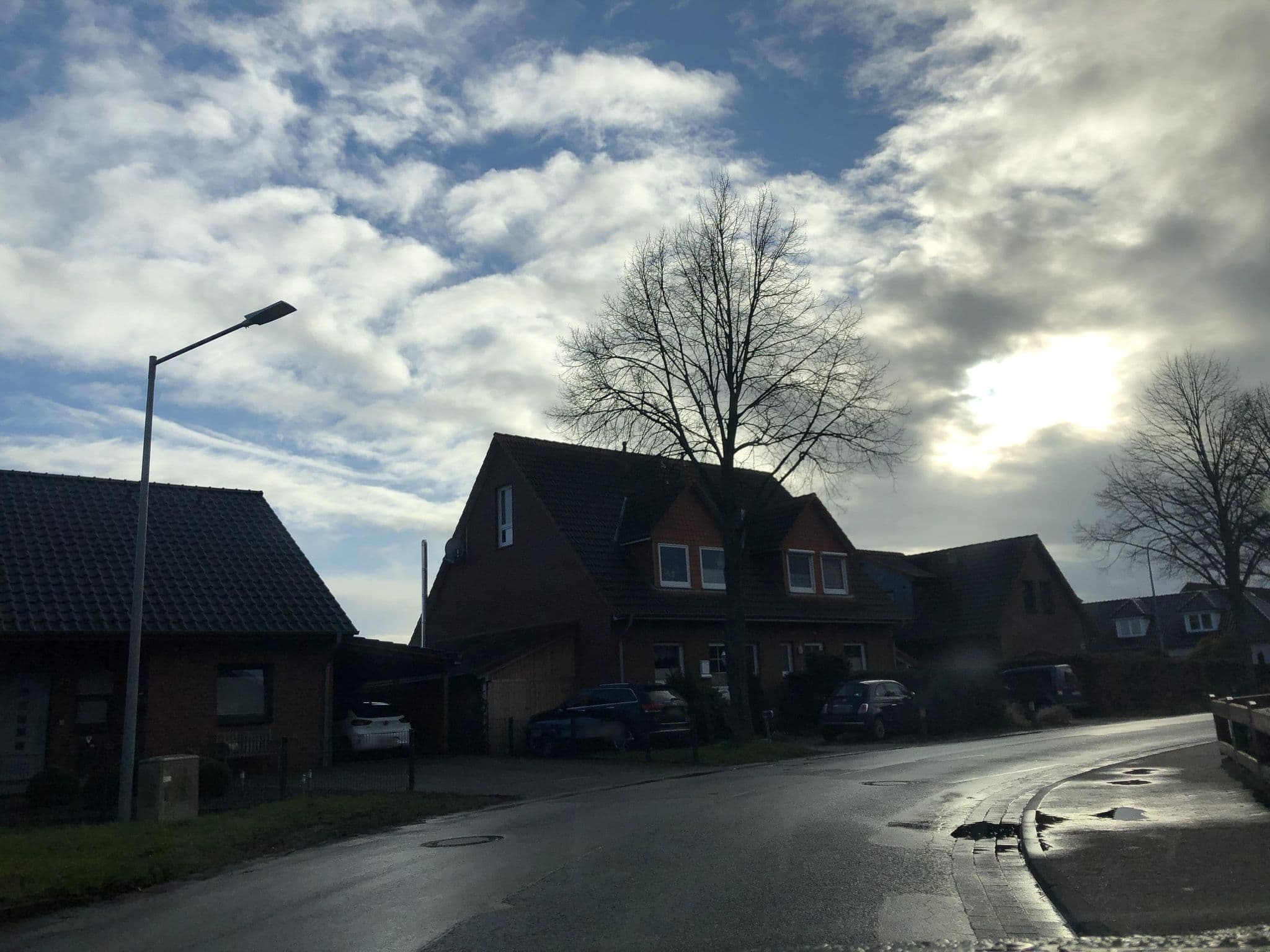 Street view near Deutsches Haus, Haste — © skool (CC BY-SA · Mapillary)