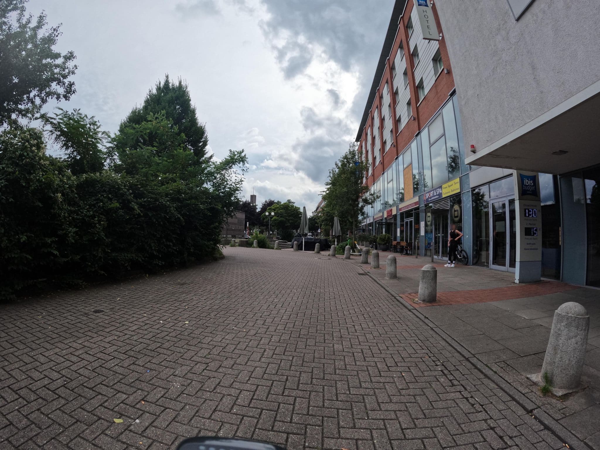 Street view near Ibis Budget Hamburg City Ost, Wandsbek — © mjay (CC BY-SA · Mapillary)